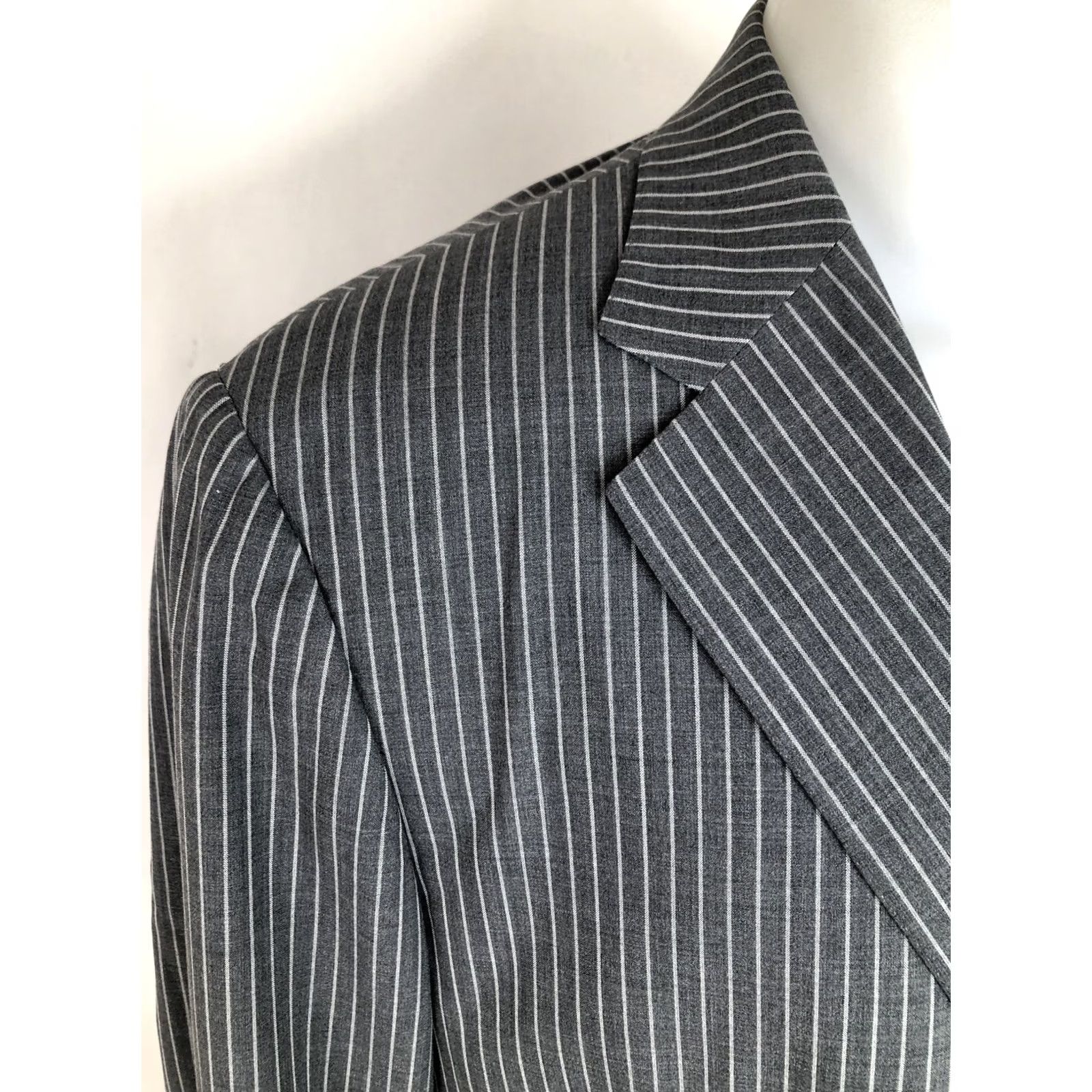 Vintage BELVEST / MADE IN ITALY - Blazer SportCoat Jacket Mens EU 54L Gray Pinstripe 130 Blazer SportCoat 54L Mens Italy Belvest Size US L / EU 52-54 / 3 - 2 Thumbnail
