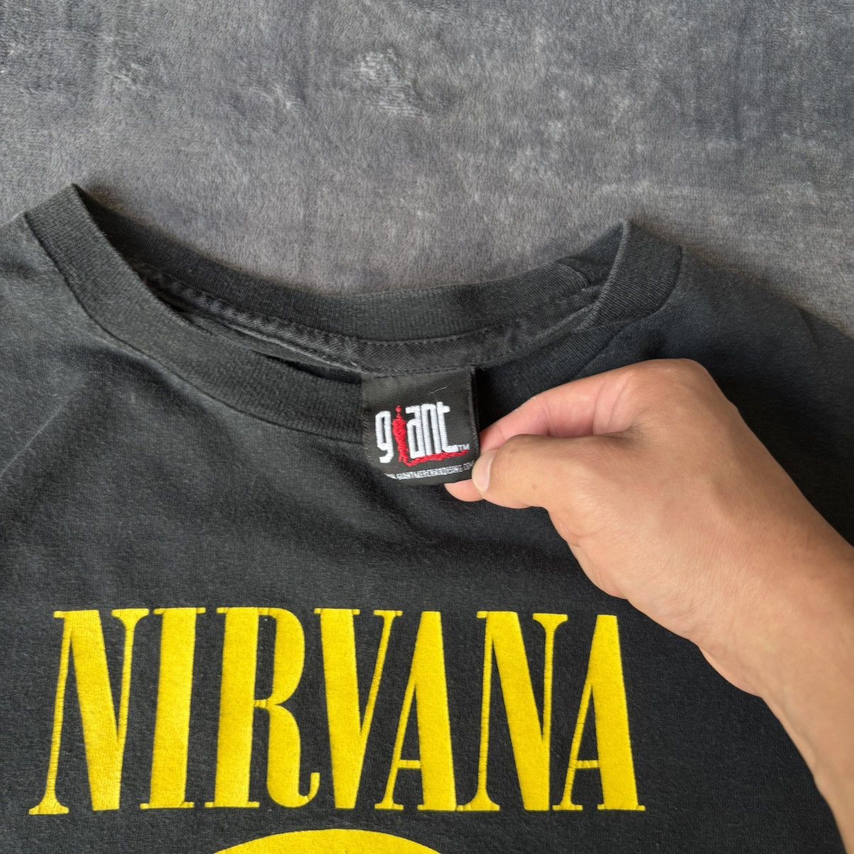 Giant 1992 FADED GIANT TAG NIRVANA TEE Size US M / EU 48-50 / 2 - 4 Thumbnail