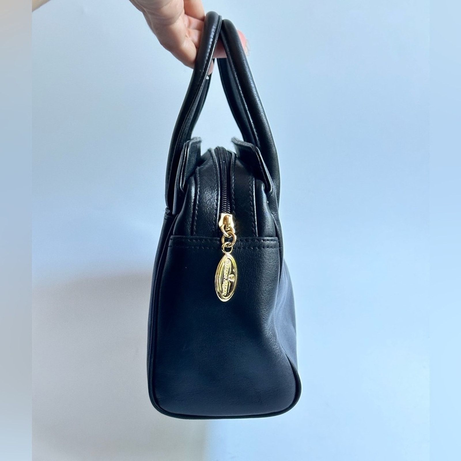 Etienne Aigner Vintage Etienne Aigner Small Black Leather Top Handle Bag Size ONE SIZE - 4 Thumbnail