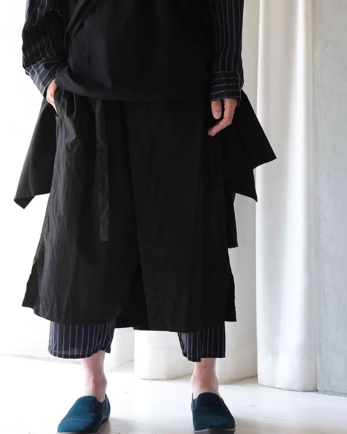 Yohji Yamamoto Yohji Yamamoto blue and black striped fabric skirt pants Size US 32 / EU 48 - 7 Thumbnail