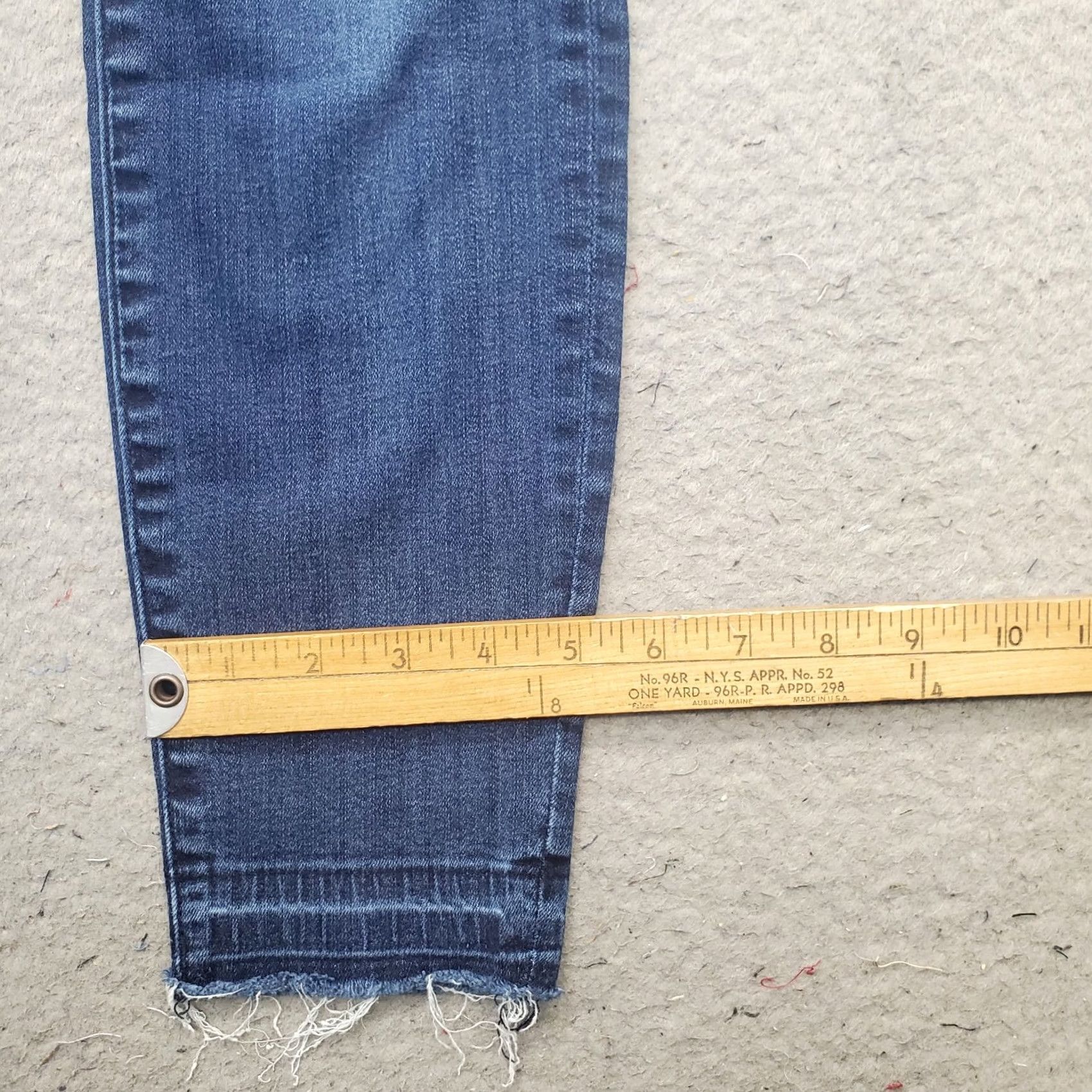 Vintage KUT from the Kloth Skinny Jeans Womens 4 Blue Denim Stretch Raw Hem 5-Pocket Size 27" / US 4 / IT 40 - 5 Thumbnail