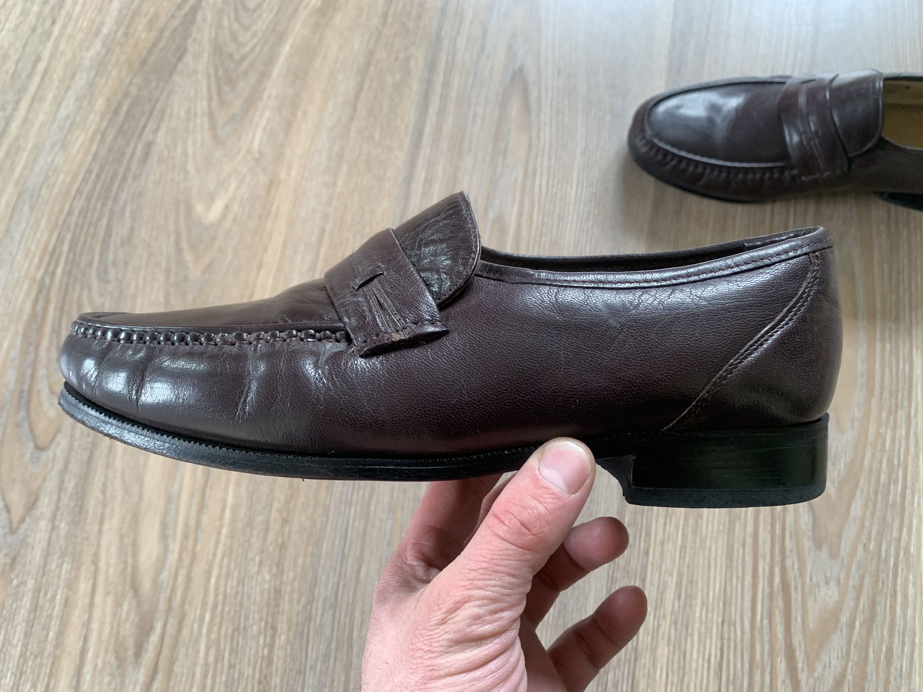 Clarks Men’s Clarks Brown Leather Loafers Shoes Size US 6 / EU 39 - 3 Thumbnail