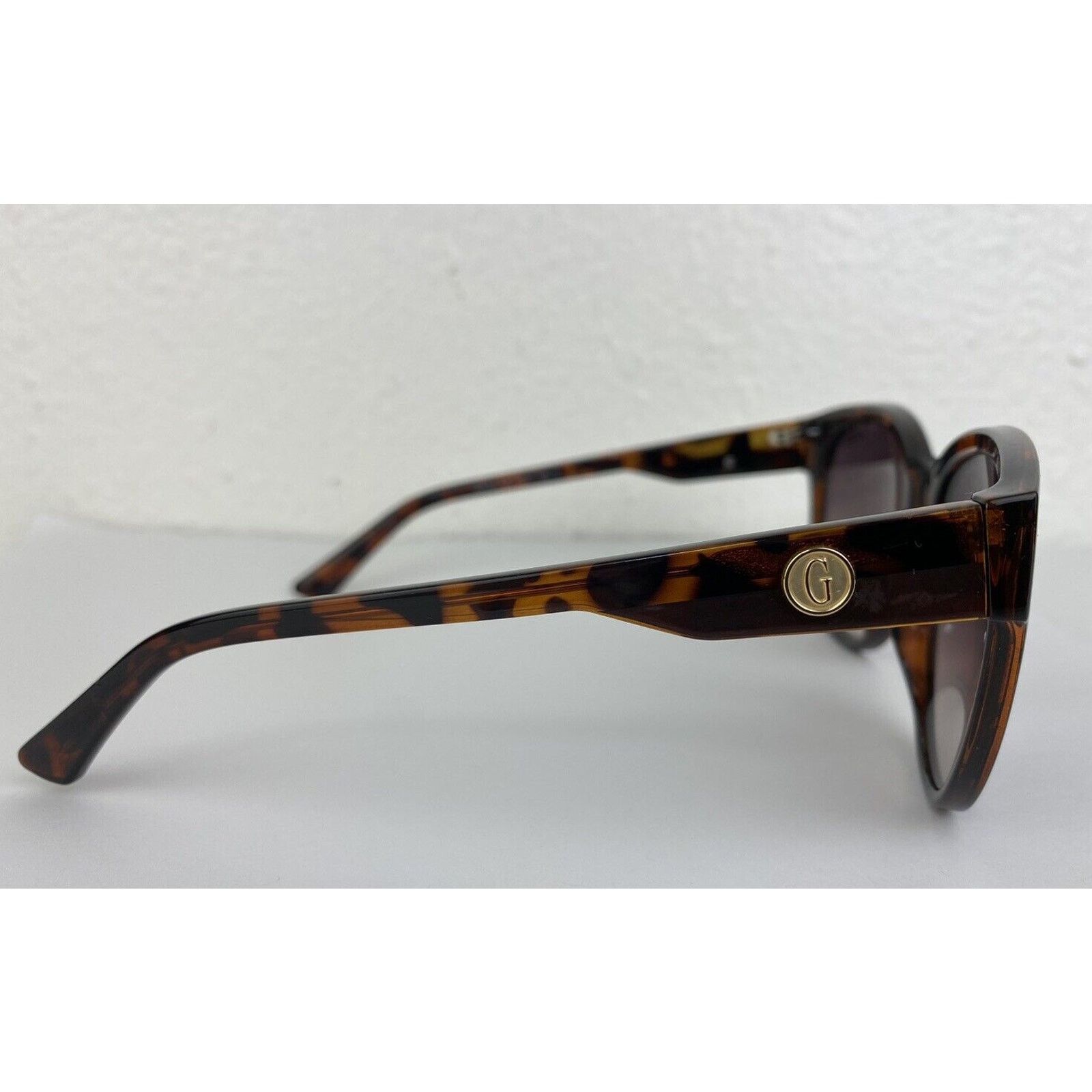 Guess Guess Tortoise Shell Sunglasses Gold Logo Gradient Lenses Size ONE SIZE - 5 Thumbnail