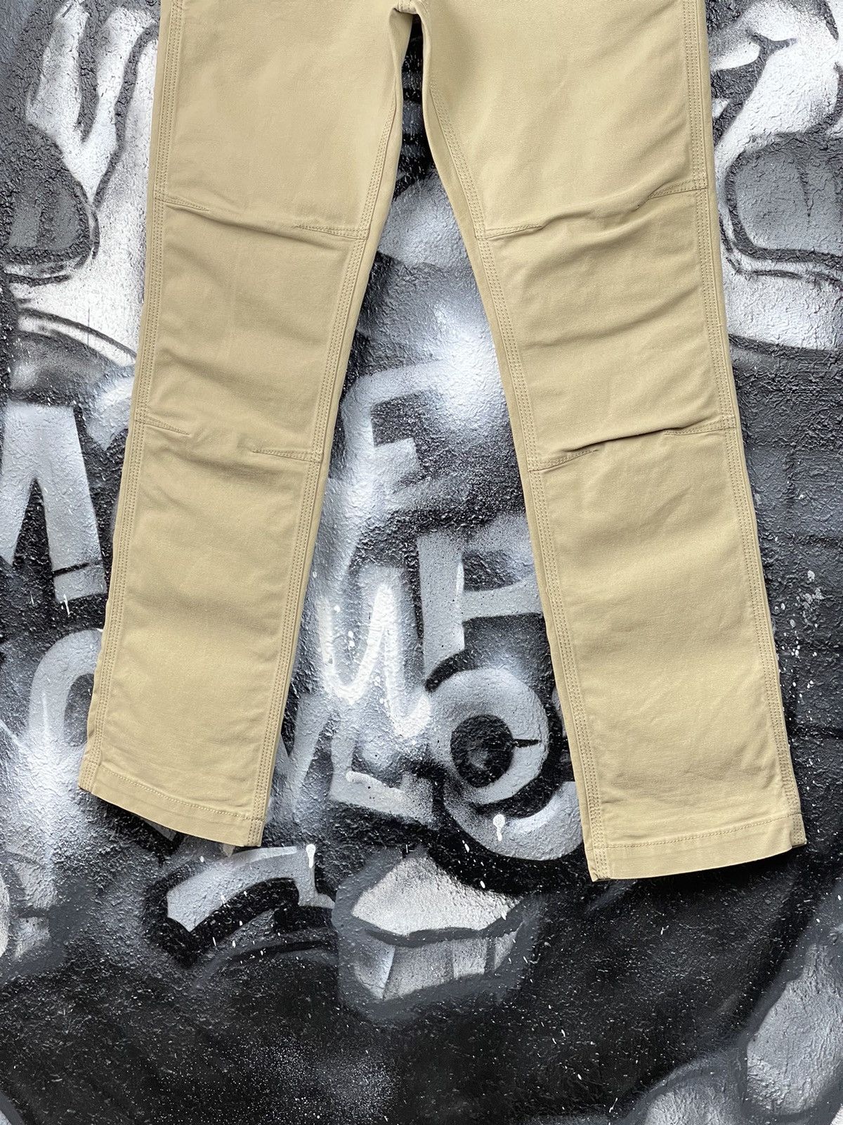 Carhartt Carhartt Y2K Beige Straight Fit Pants Men’s Size W30 L30 Size US 30 / EU 46 - 8 Thumbnail