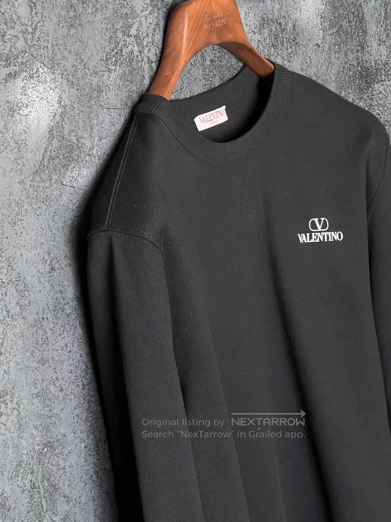 Valentino Valentino Black chest logo sweatshirt Size US S / EU 44-46 / 1 - 6 Thumbnail