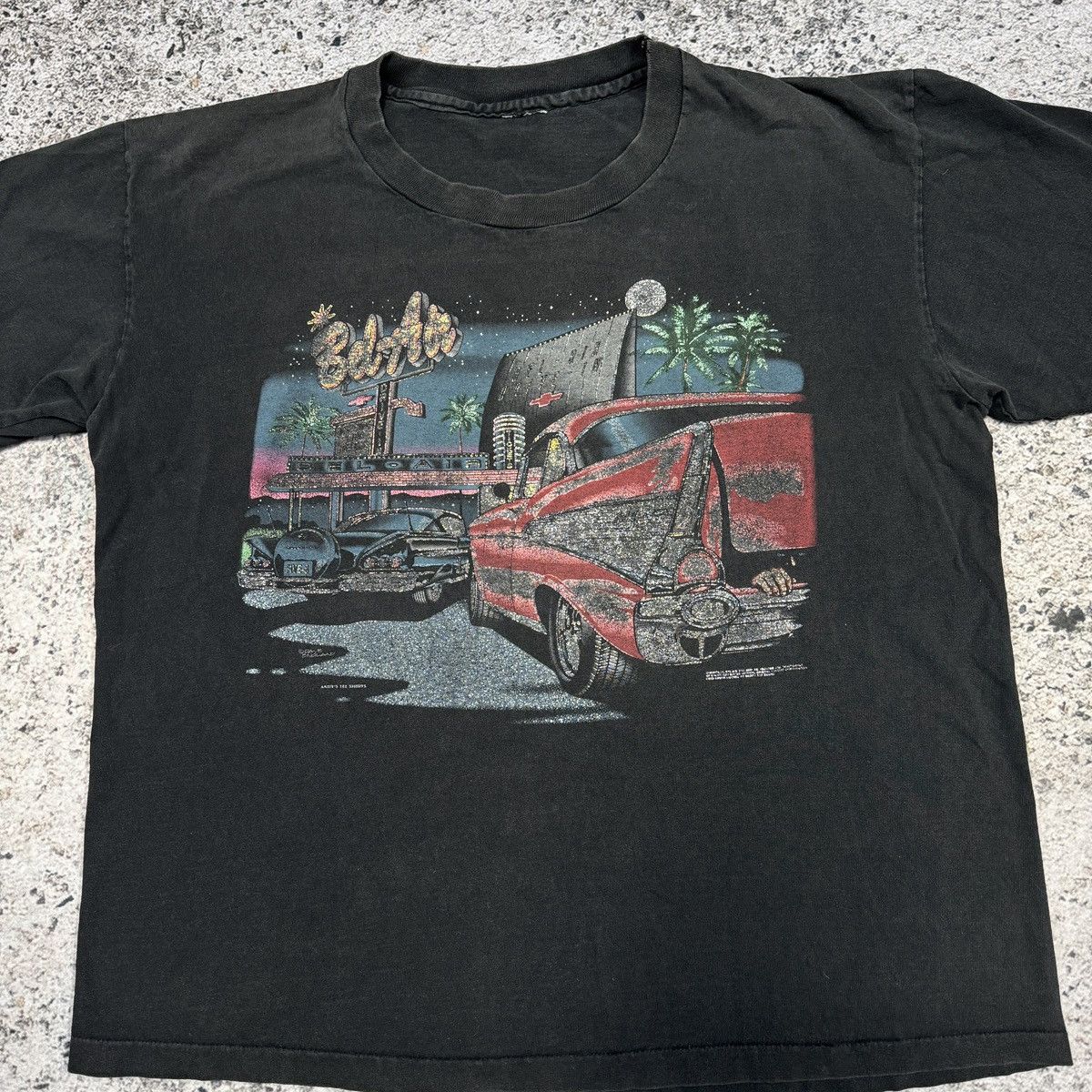 Vintage VINTAGE 90s FADED BEL AIR CAR SINGLE STITCH TEE Size US L / EU 52-54 / 3 - 3 Thumbnail