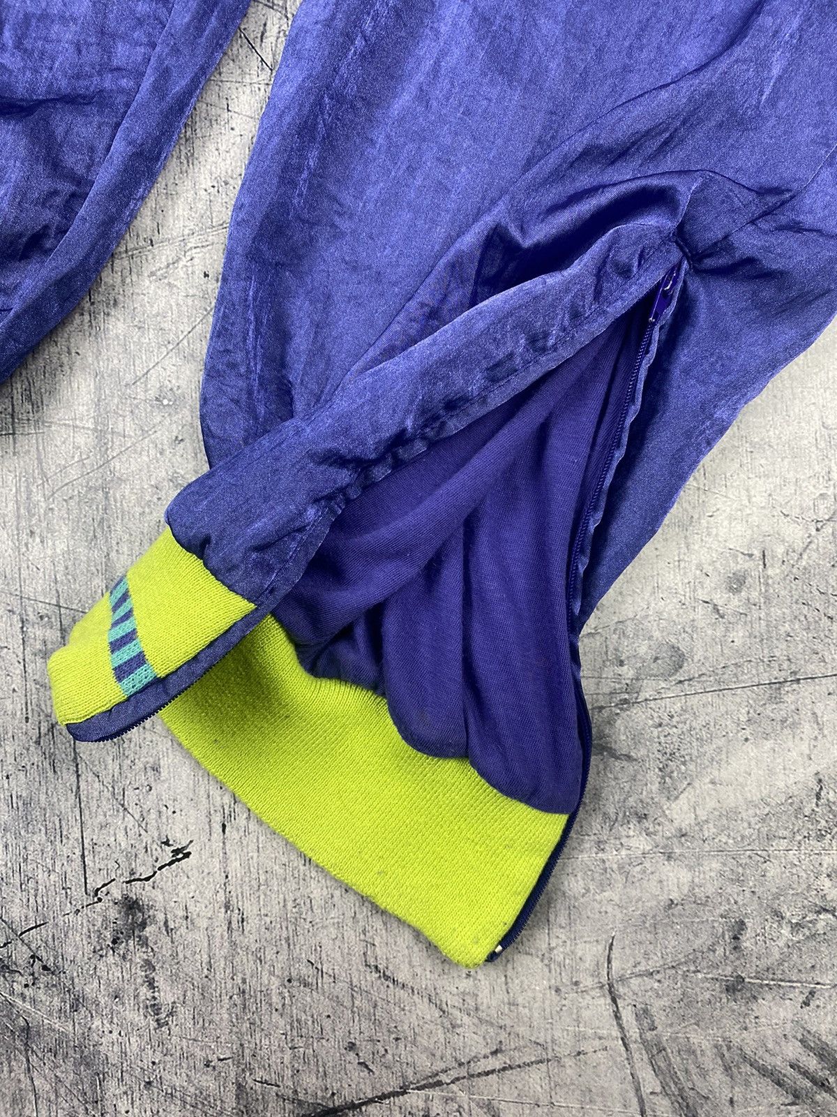 Adidas × Vintage Vintage Adidas 90s Joggers Track Pants Size XL Size US 36 / EU 52 - 10 Thumbnail