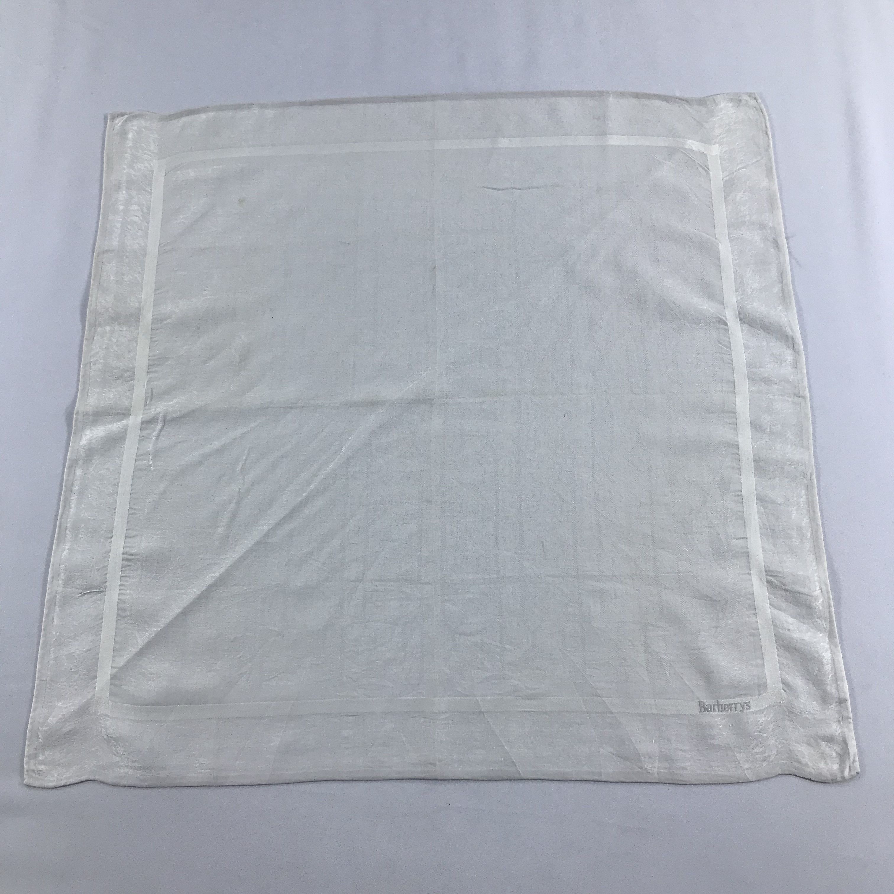 Burberry Burberrys Handkerchief Neckerchief Bandana H734 Size ONE SIZE - 2 Thumbnail