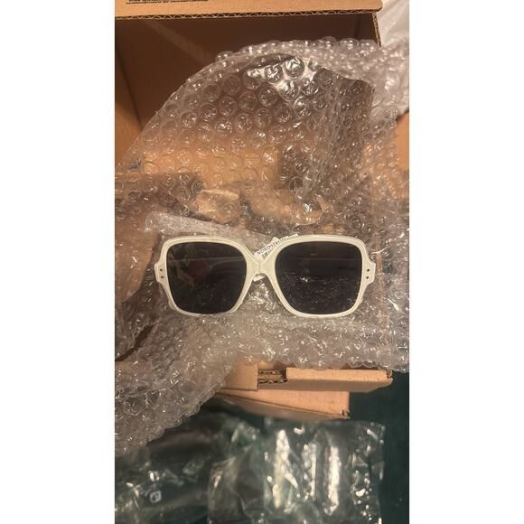Alaia Alaïa Azzedine White Perforated Square Sunglasses white grey Size ONE SIZE - 9 Thumbnail
