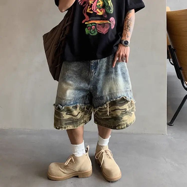 Jean Patchwork Camo Jean Shorts Size US 31 - 1 Thumbnail