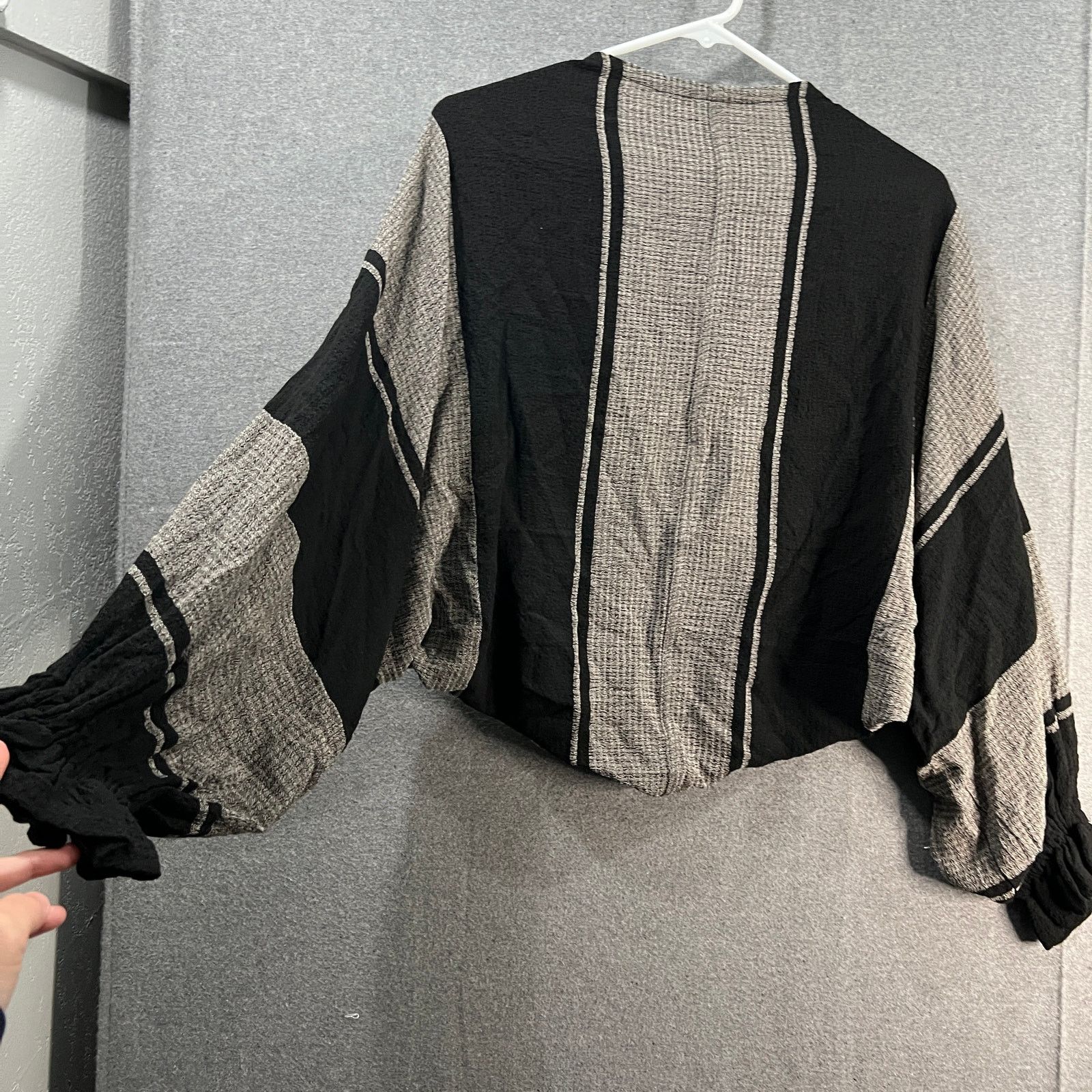 Other LOGO by Lori Goldstein Woven Textured Shrug Size XS / US 0-2 / IT 36-38 - 12 Thumbnail