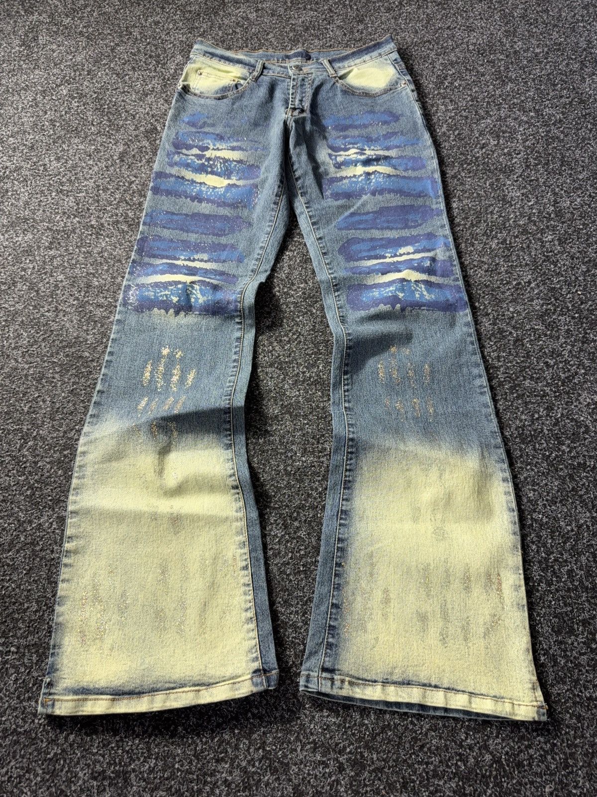 If Six Was Nine × Japanese Brand × Le Grande Bleu (L.G.B.) Vintage 2000s Japanese style Y2K Denim Faded Flared Pants Size 28" / US 6 / IT 42 - 1 Thumbnail
