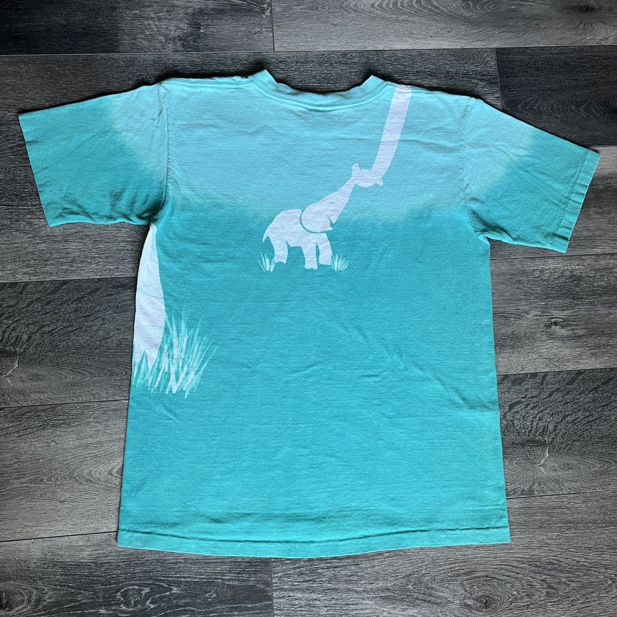 Vintage Vintage 90s Elephant Art All Over Print Double Side Logo Tee Size US M / EU 48-50 / 2 - 2 Thumbnail