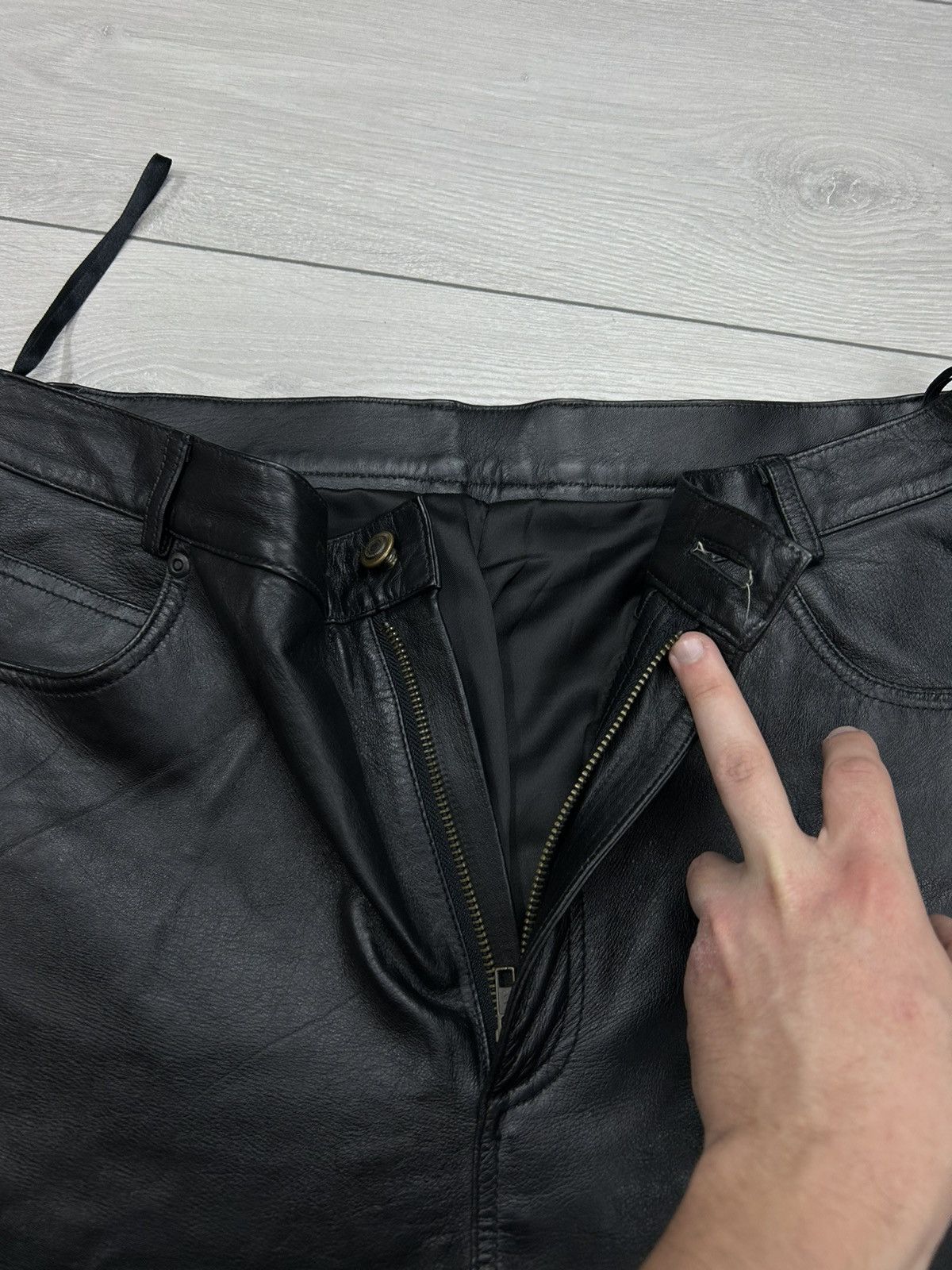 Leather Leather pant black size 34 Size US 34 / EU 50 - 4 Thumbnail