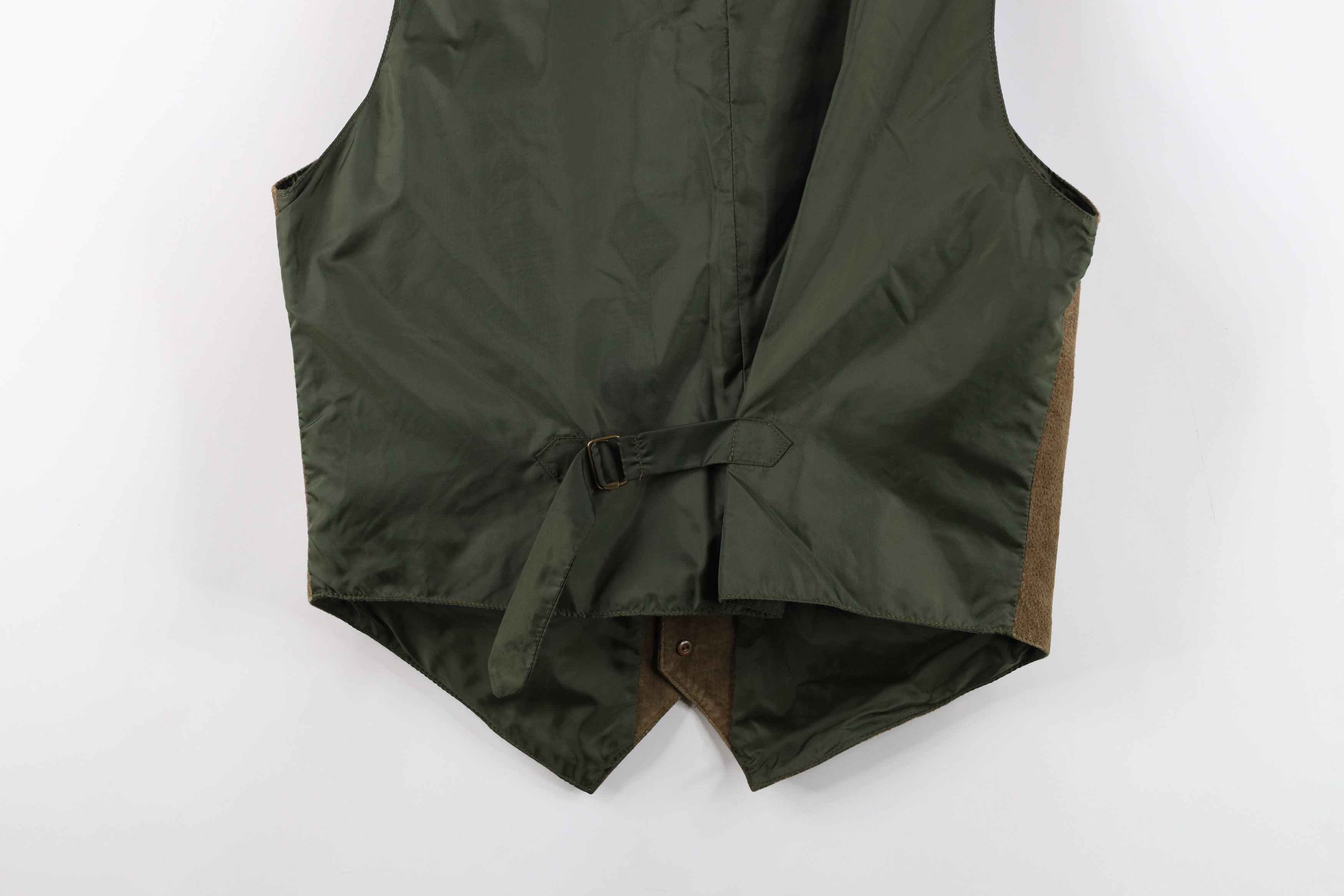 Vintage Vintage 90s Streetwear Buckle Back Suede Leather Vest Size US M / EU 48-50 / 2 - 14 Thumbnail