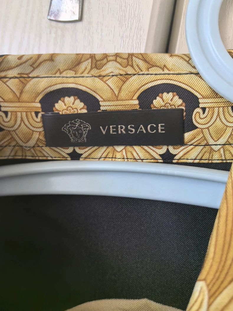 Versace Versace Silk shirt Size US M / EU 48-50 / 2 - 2 Thumbnail