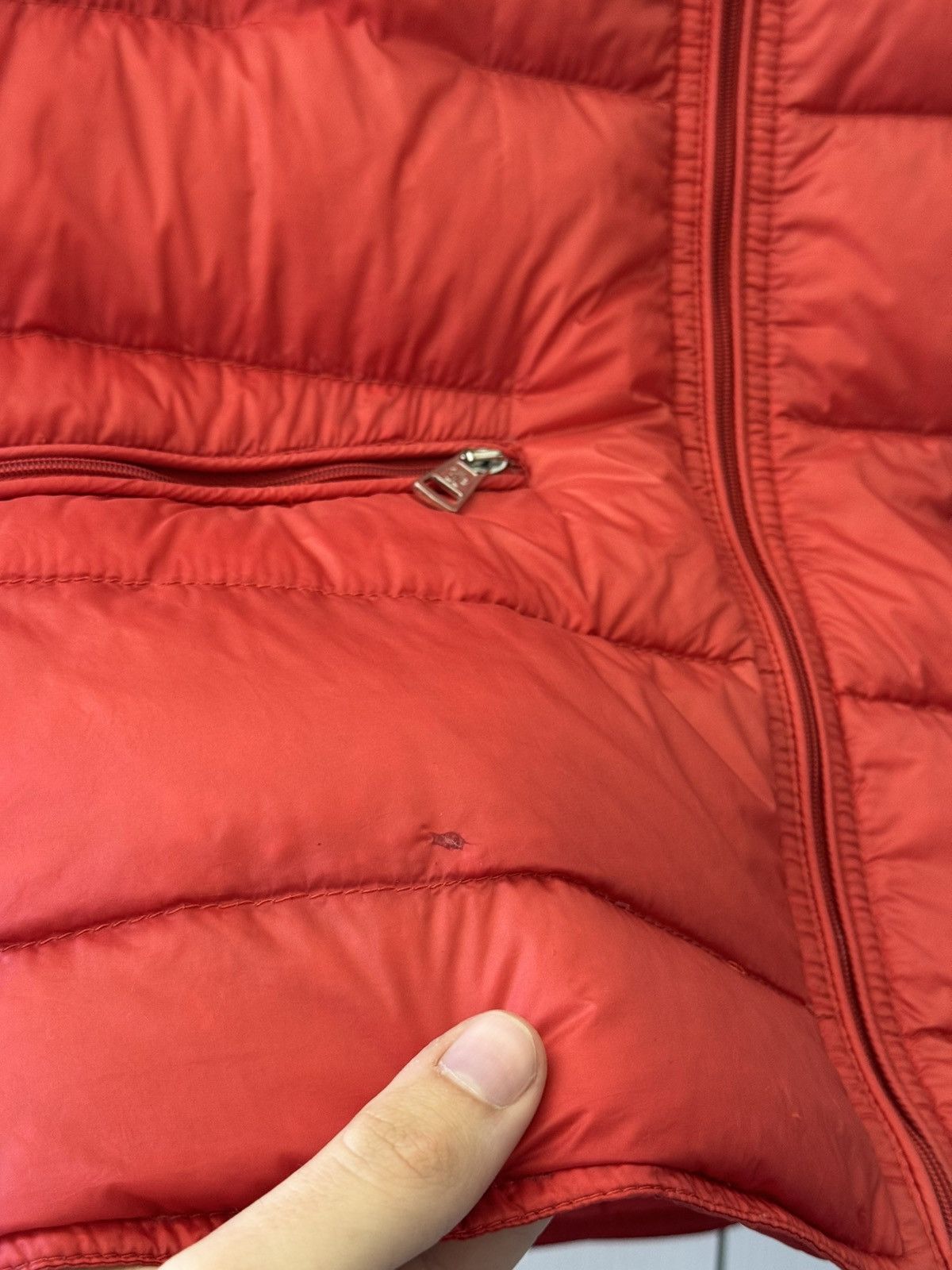 Moncler Moncler Gui Down Vest Red Gilet Size US M / EU 48-50 / 2 - 4 Thumbnail
