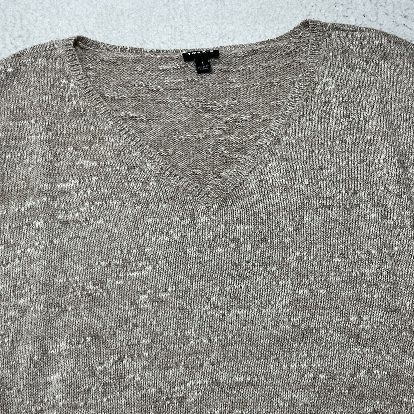 Other Torrid Marled Knit V-Neck 1/2 Sleeve Beige Sweater Pullover Size XL / US 12-14 / IT 48-50 - 2 Thumbnail