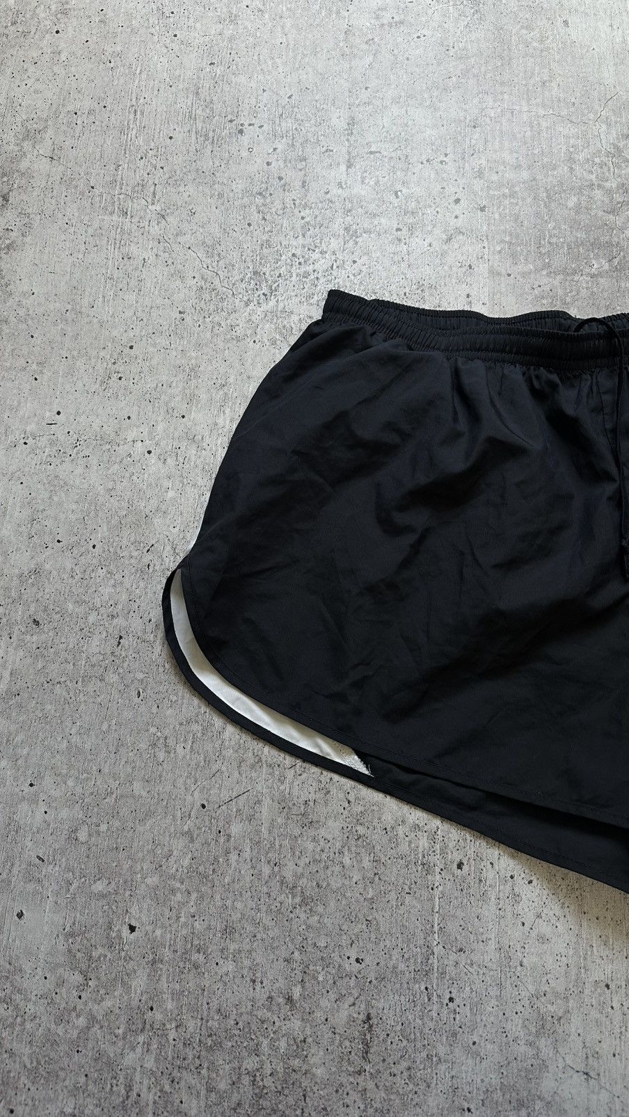 Nike × Vintage 90s Nike Dri Fit Vintage Nylon Running Shorts Size US 36 / EU 52 - 2 Thumbnail