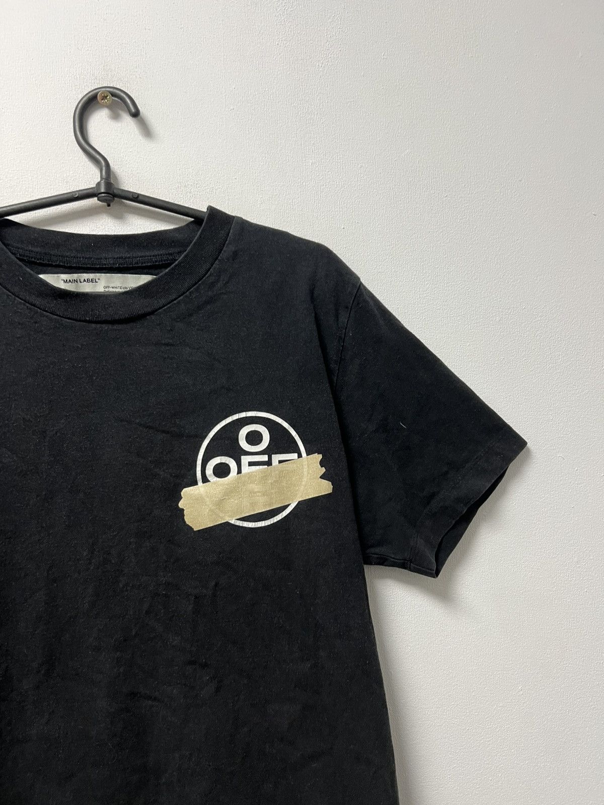 Off-White Off-White T-Shirt Big Logo Luxury Hype Rare Size US M / EU 48-50 / 2 - 3 Thumbnail