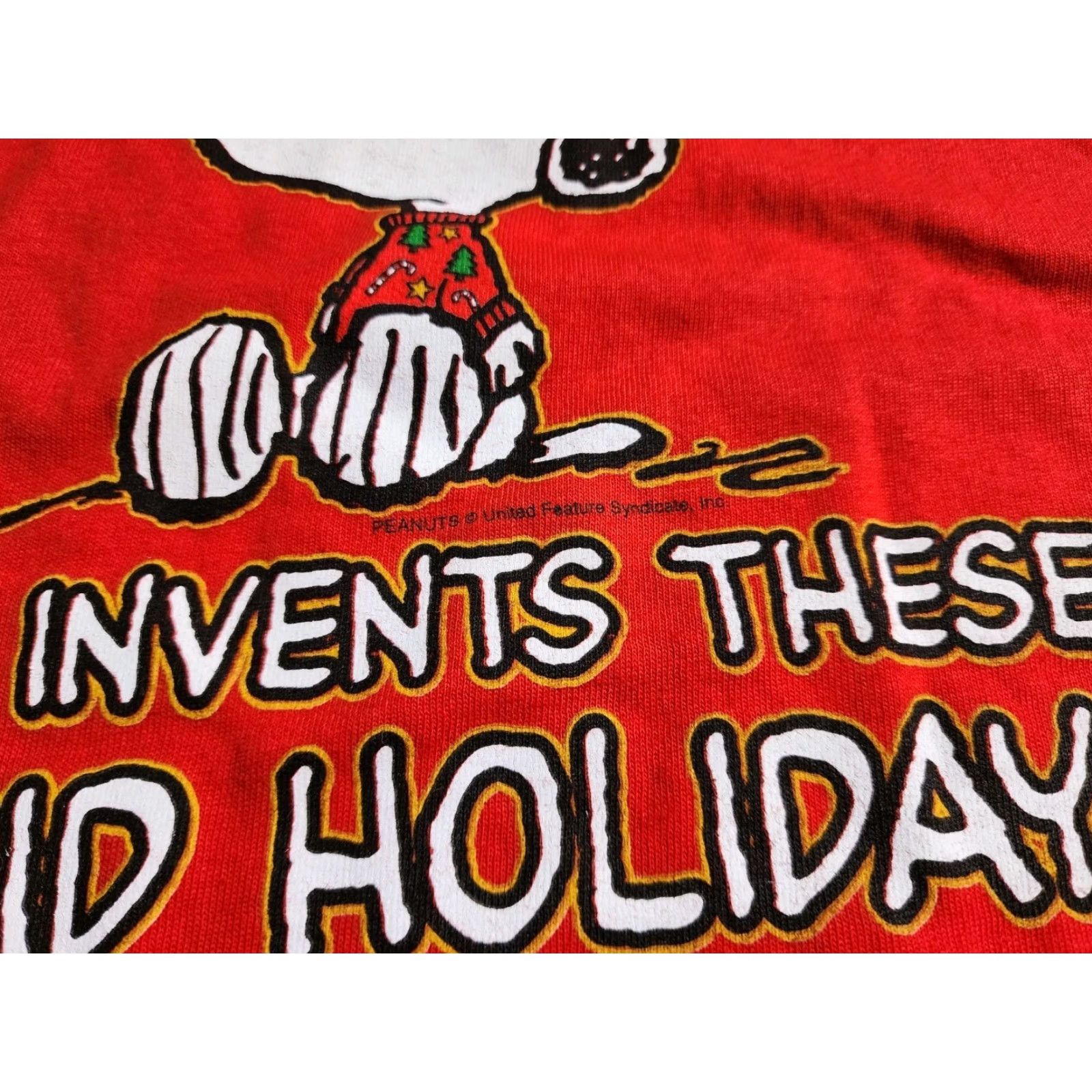 Gildan Mens XL Peanuts Snoopy T Shirt Christmas Size US XL / EU 56 / 4 - 4 Thumbnail
