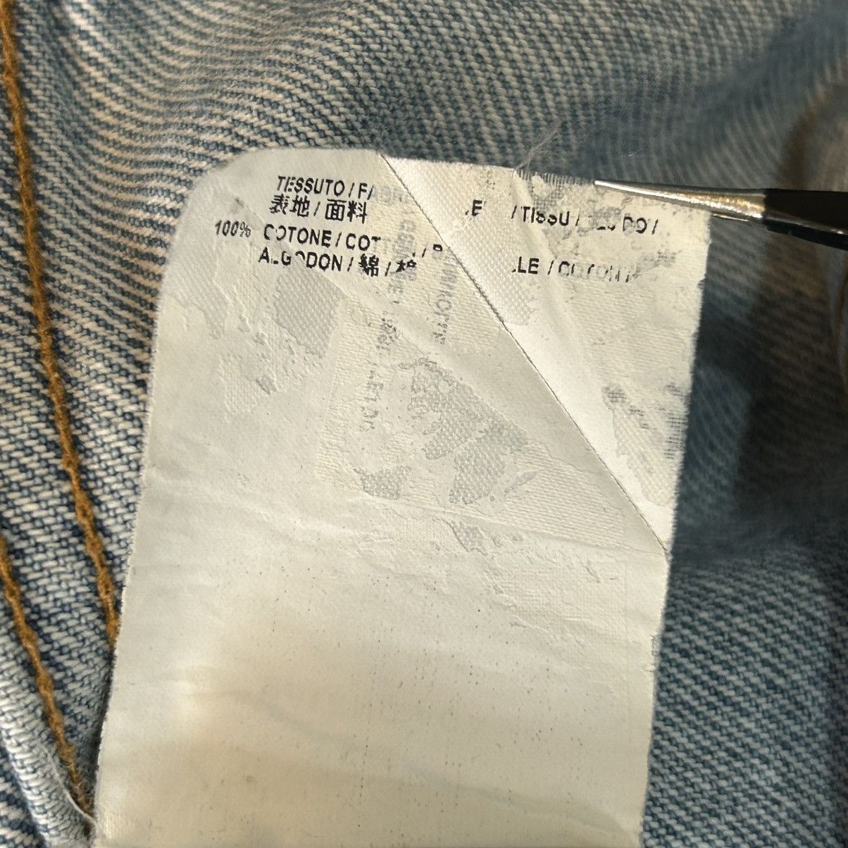 Balenciaga All over Print Distressed Denim Jacket SZ 36 EU Size US L / EU 52-54 / 3 - 11 Thumbnail