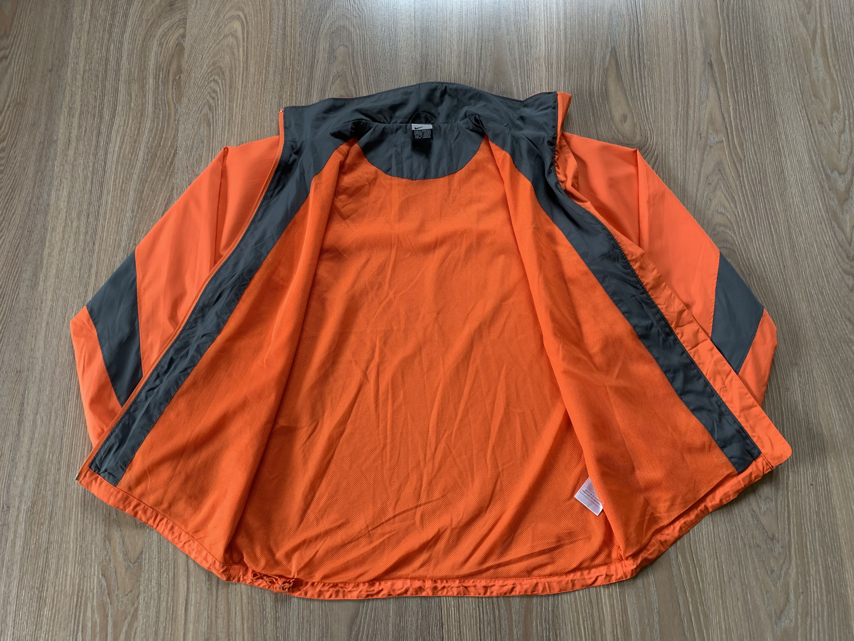 Nike × Vintage Nike Vintage Orange Nylon Reflective Running Jacket Size US L / EU 52-54 / 3 - 4 Thumbnail
