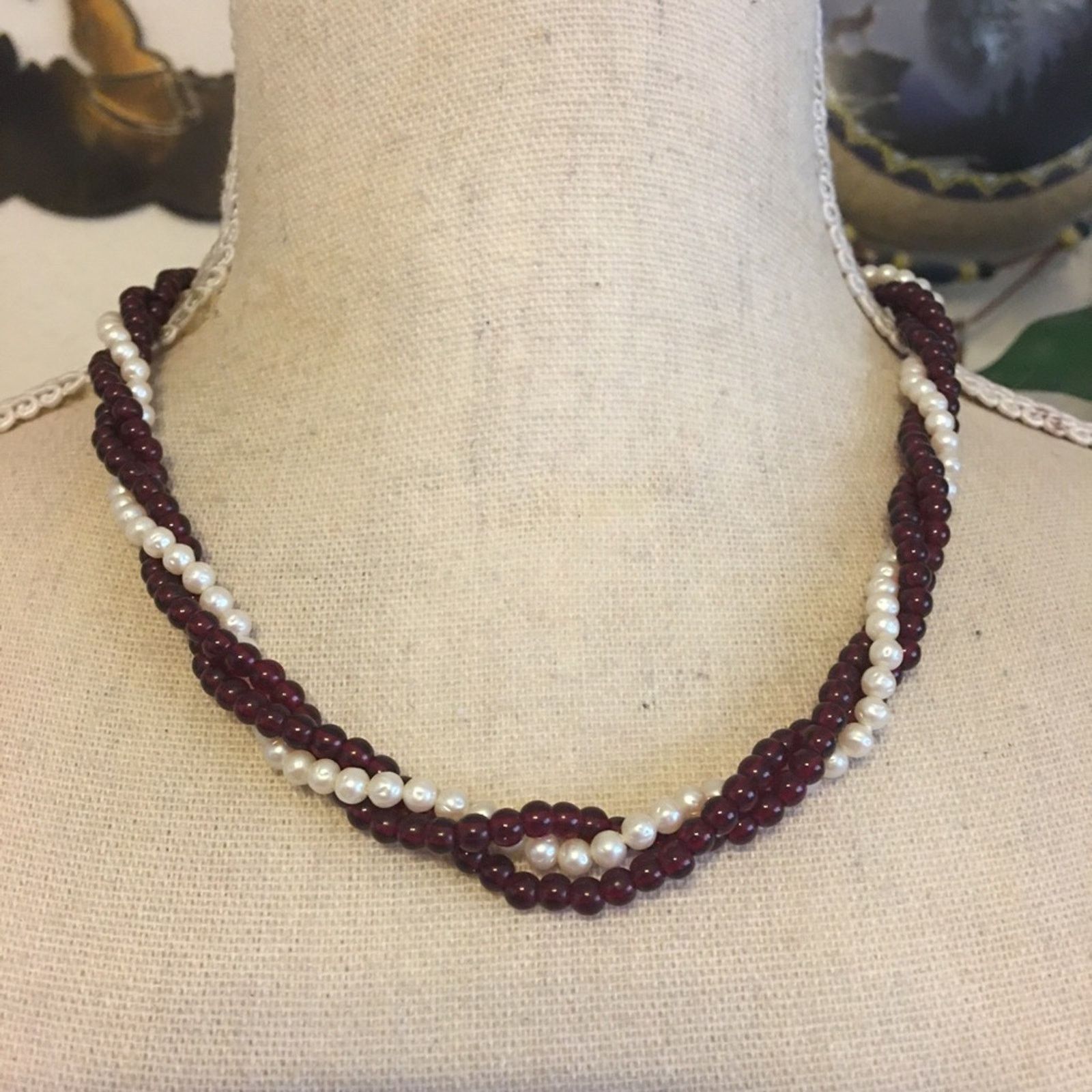 Vintage Vintage 80s Avon opulent torsade twist choker Size ONE SIZE - 1 Thumbnail
