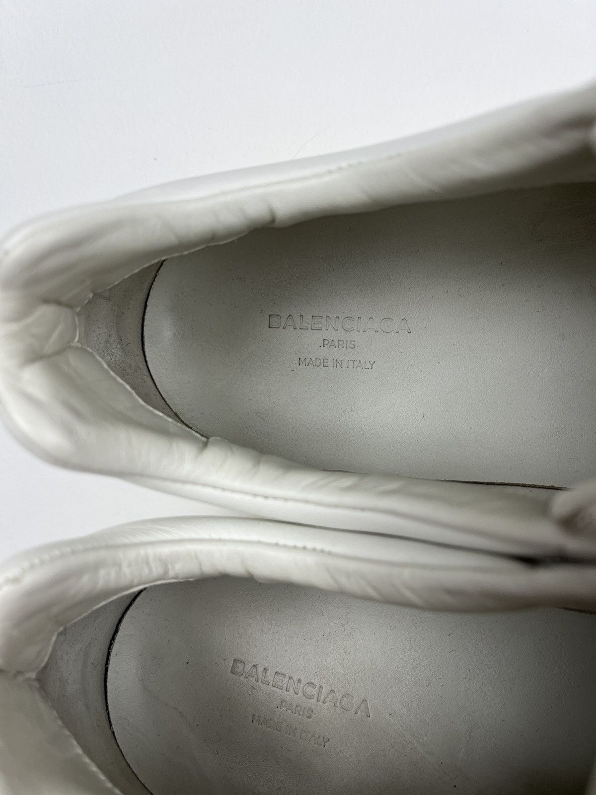 Balenciaga Balenciaga Embossed Leather Lowtop Sneakers Size US 7.5 / EU 40-41 - 16 Thumbnail