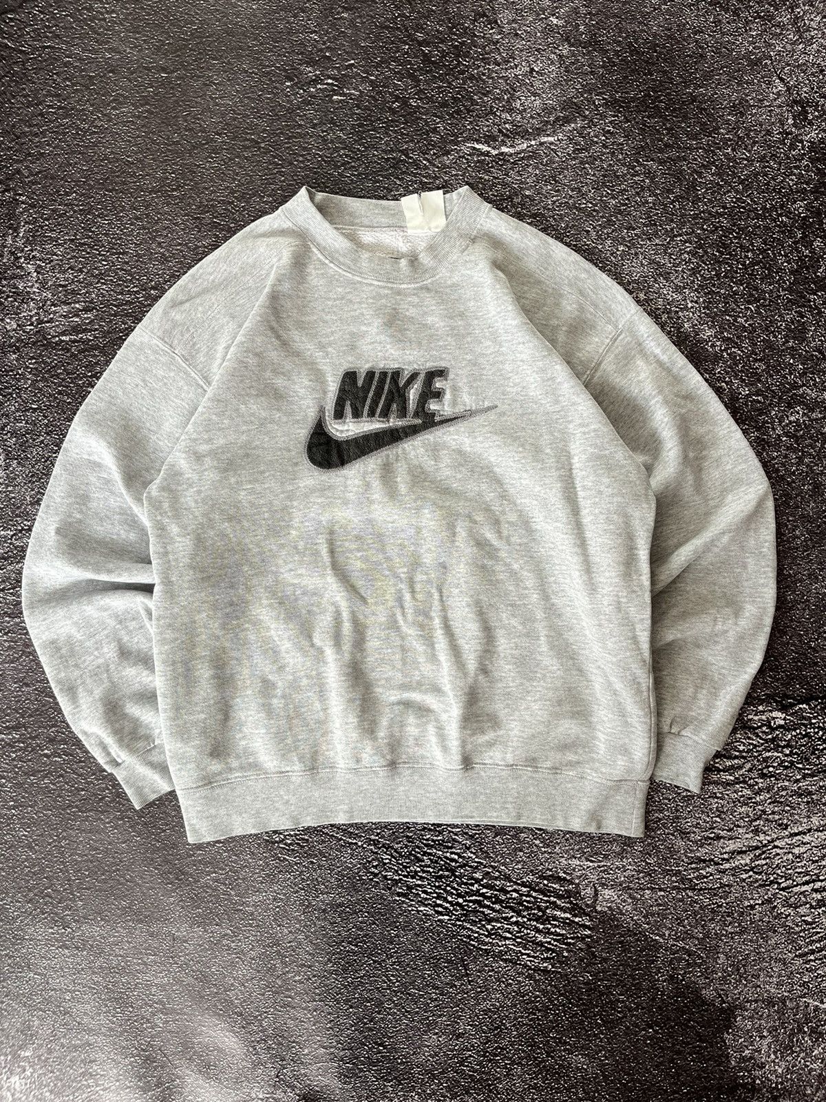 Nike Vintage Nike Y2K Sweatshirt Big Logo Baggy Crewneck Swoosh Size US M / EU 48-50 / 2 - 1 Thumbnail