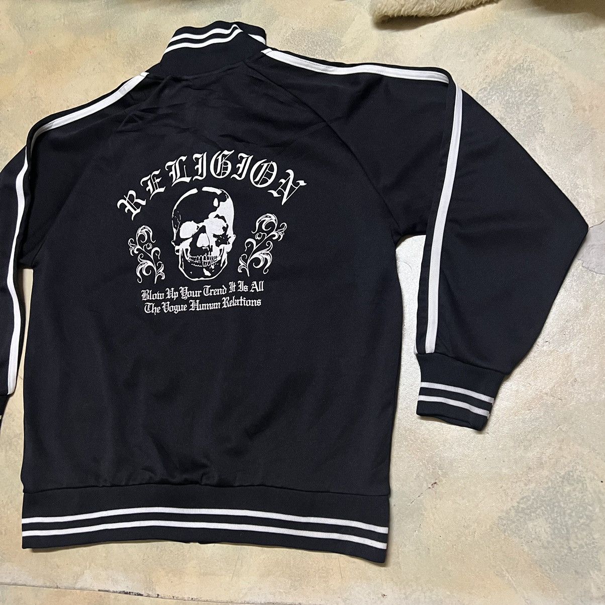 Japanese Brand Japanese Brand Big Skull Logo Mastermind Style Size US L / EU 52-54 / 3 - 11 Thumbnail