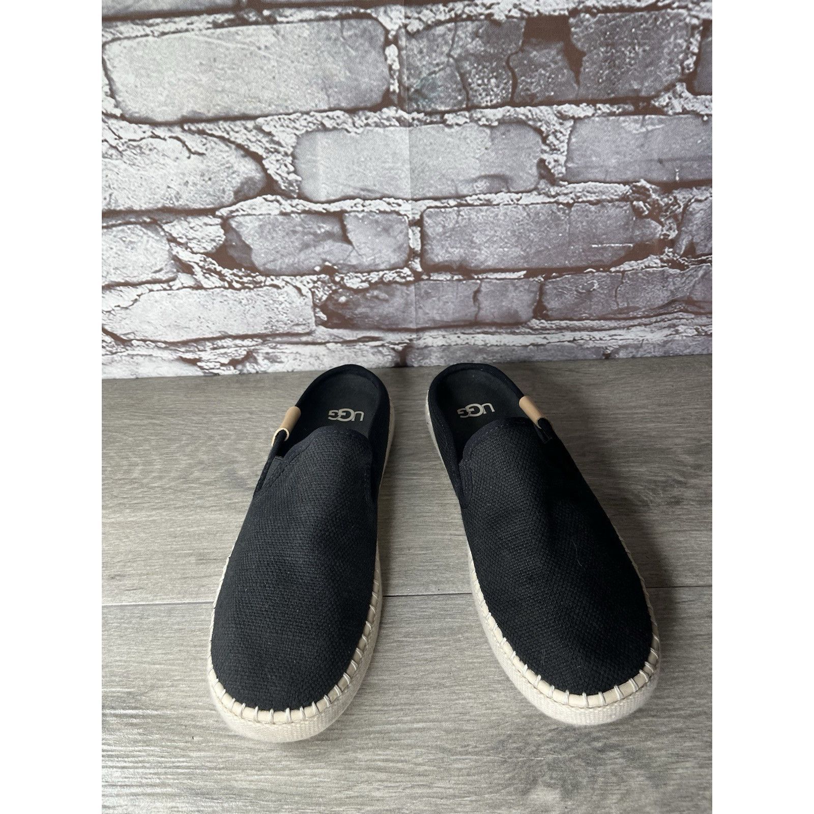 Ugg Ugg Black Delu Sneakers Canvas Slip On Mules Shoes Women’s S Size US 6 / IT 36 - 2 Thumbnail