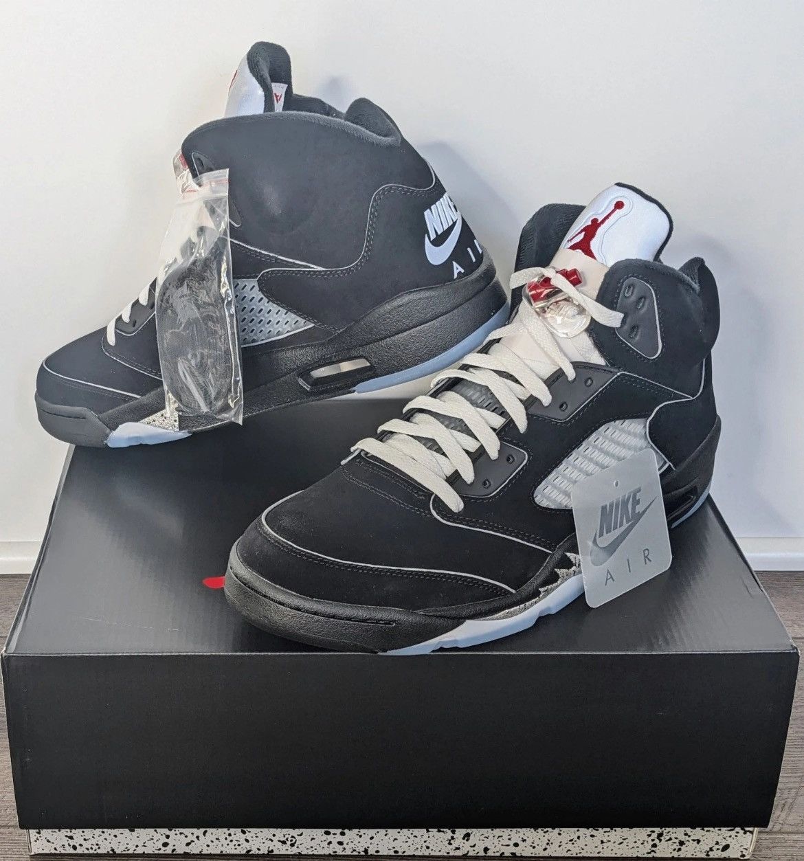 Jordan Brand Jordan 5 OG “Black Metallic” Reimagined Size US 12 / EU 45 - 1 Thumbnail