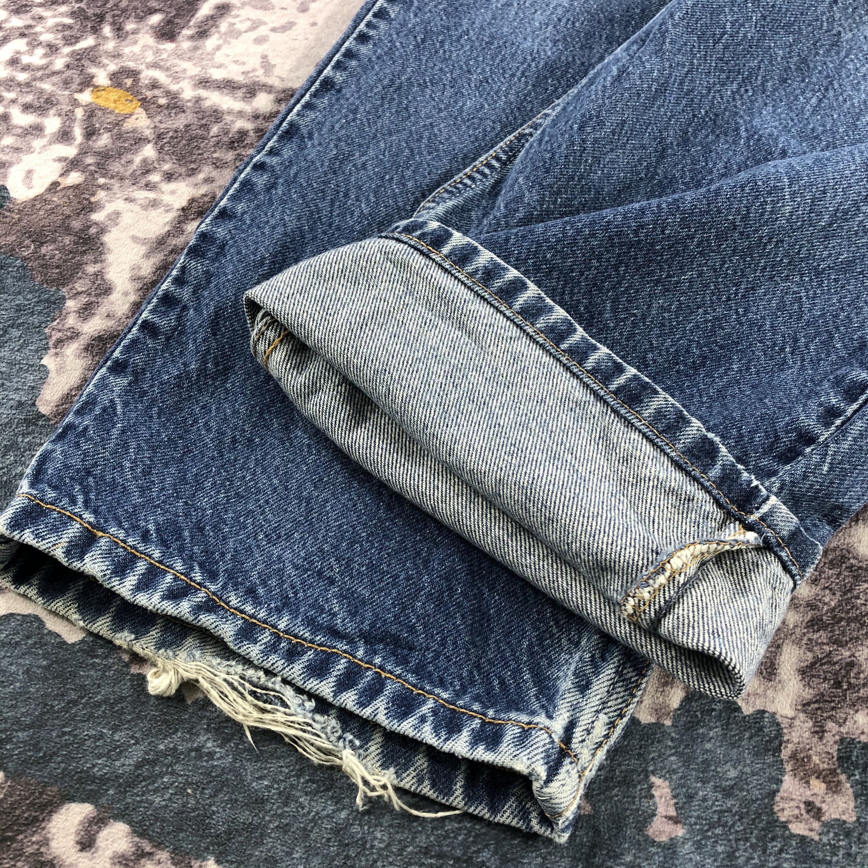Levi's × Vintage Vintage Blue Wash Levis 550 Jeans-JM2977 Size US 35 - 9 Thumbnail