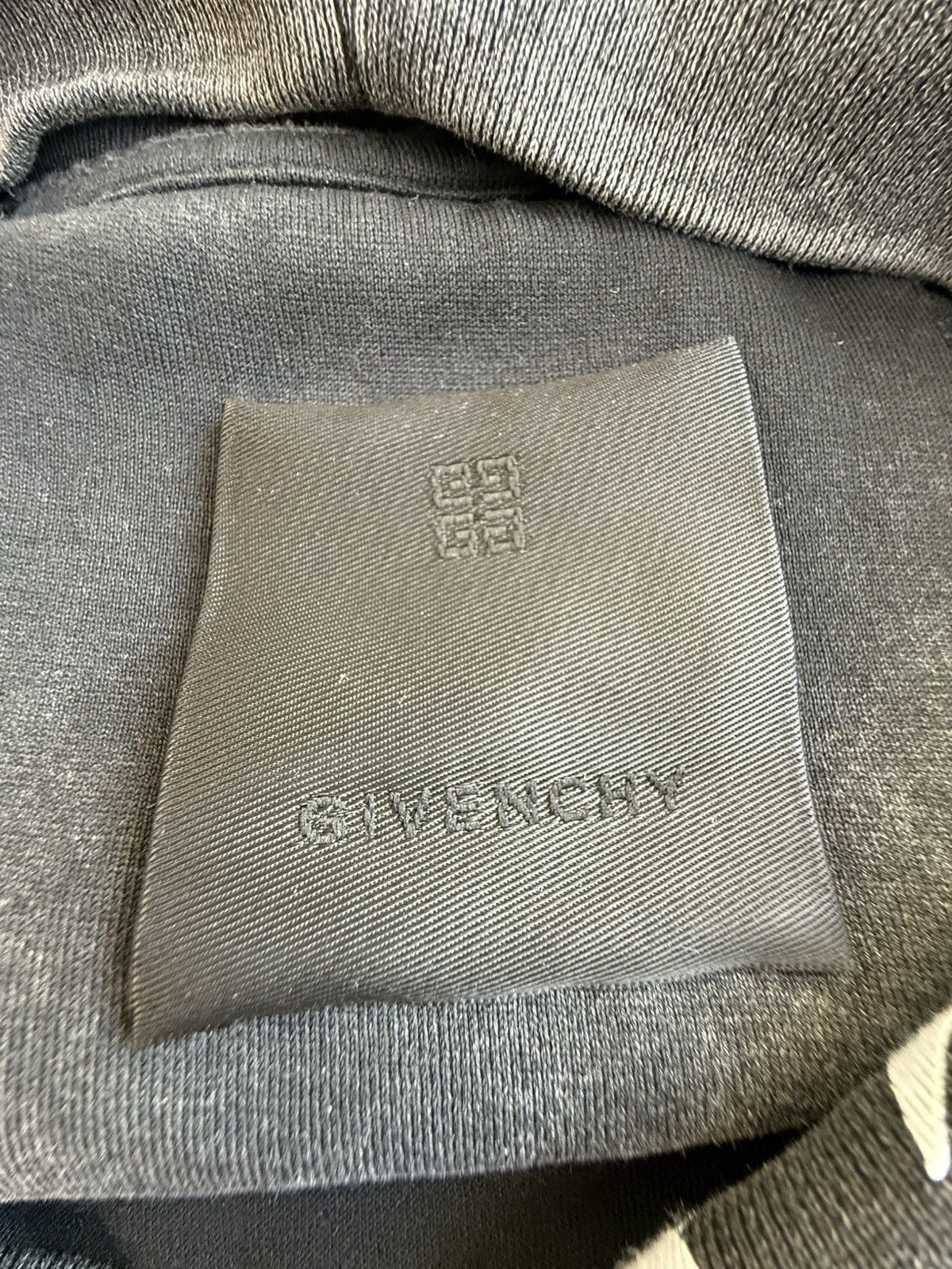 Givenchy Givenchy triple layered logo hoodie sweat crew T shirt grail Size US L / EU 52-54 / 3 - 25 Thumbnail