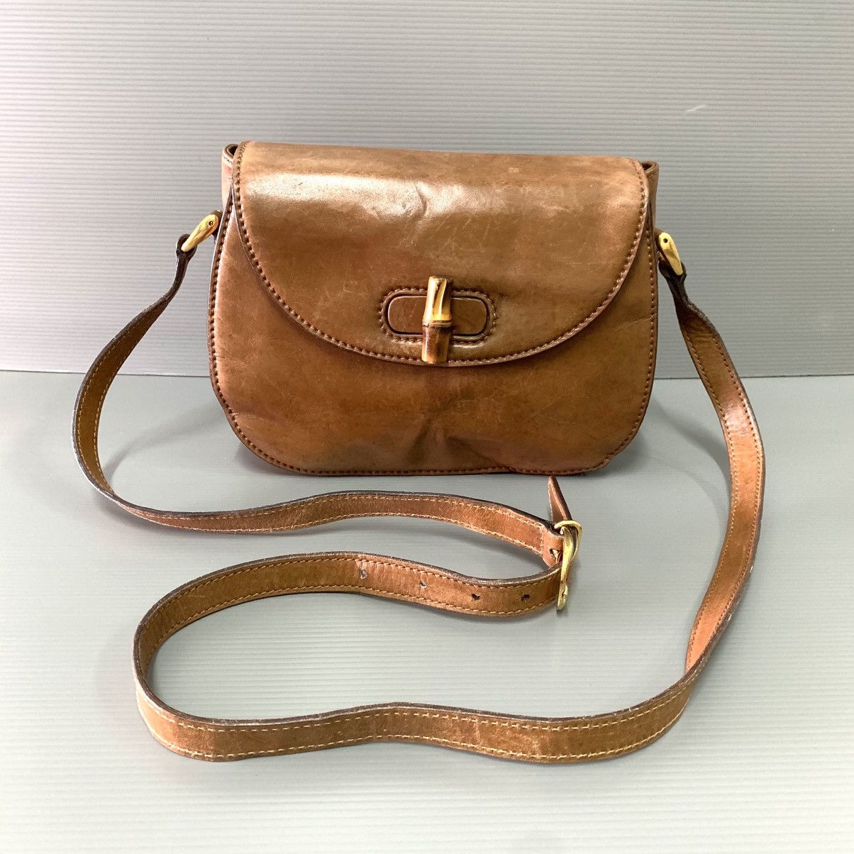 Gucci Gucci Bamboo Leather Vintage Slingbag Size ONE SIZE - 1 Thumbnail