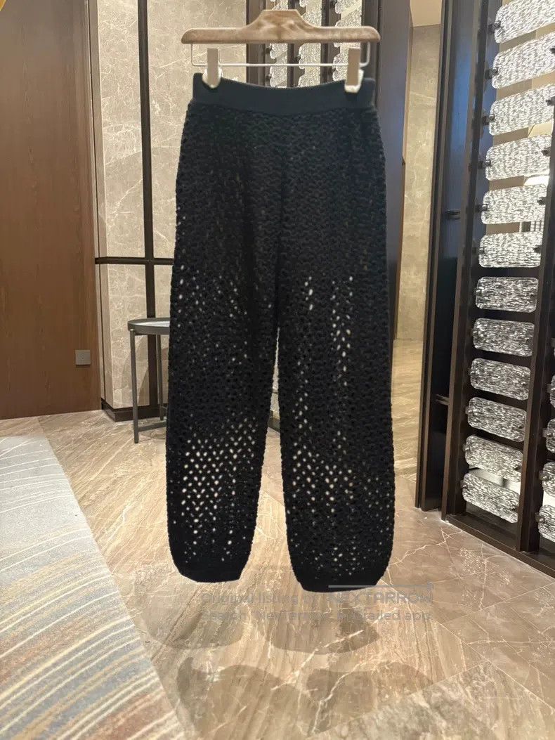 Brunello Cucinelli Brunello Cucinelli size XS Sequined black trousers Size 42" / US 20 - 5 Thumbnail