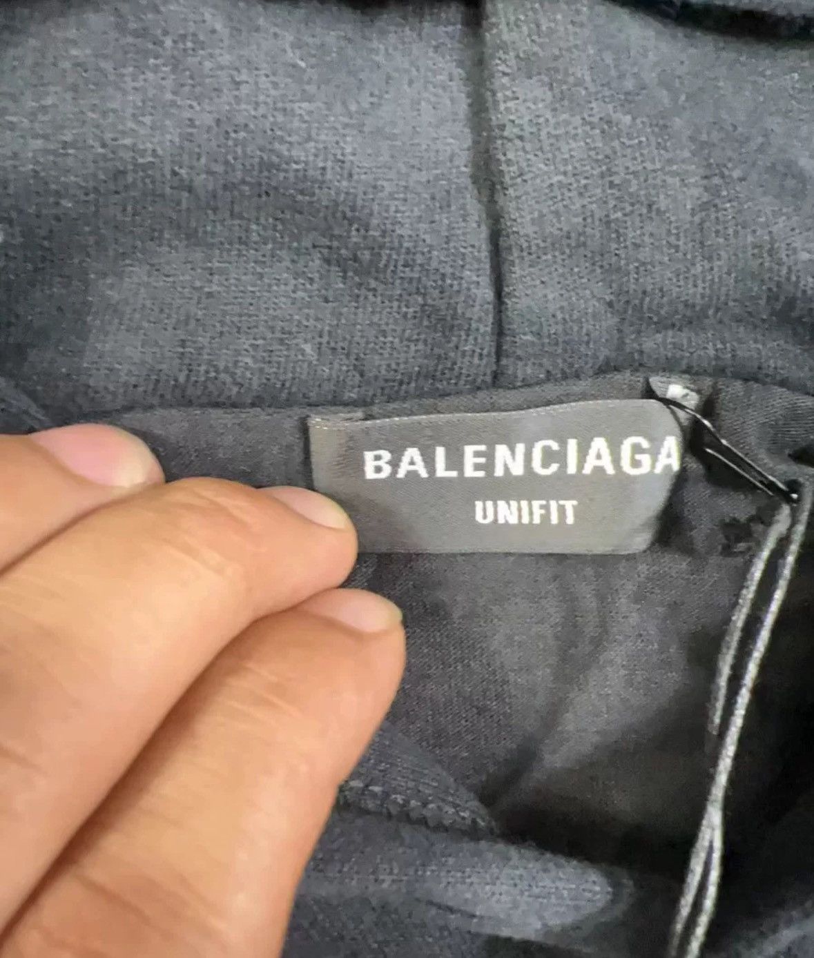 Balenciaga balenciaga Damaged hoodie 2410-Nextarrow Size US S / EU 44-46 / 1 - 5 Thumbnail