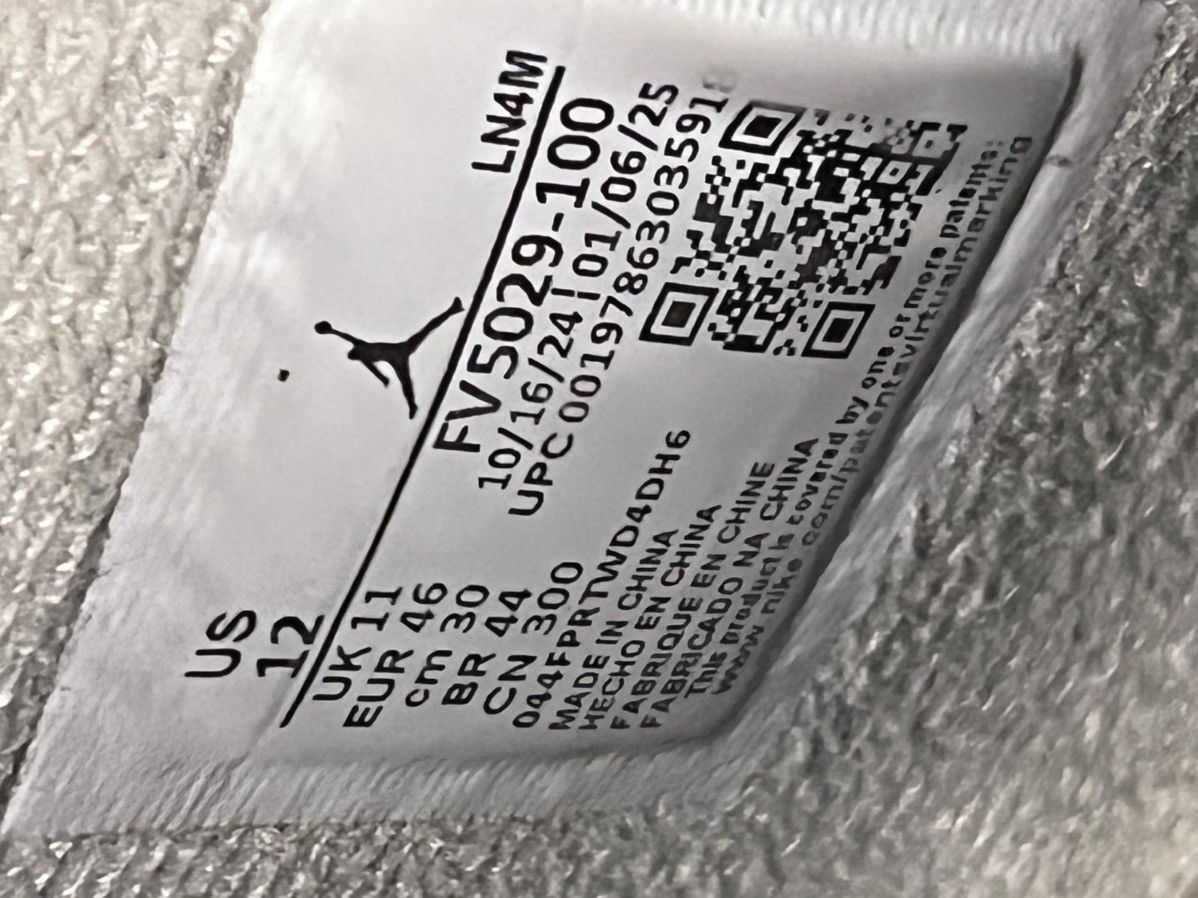 Jordan Brand Air Jordan 4 “white cement” 2025 Size US 12 / EU 45 - 7 Thumbnail