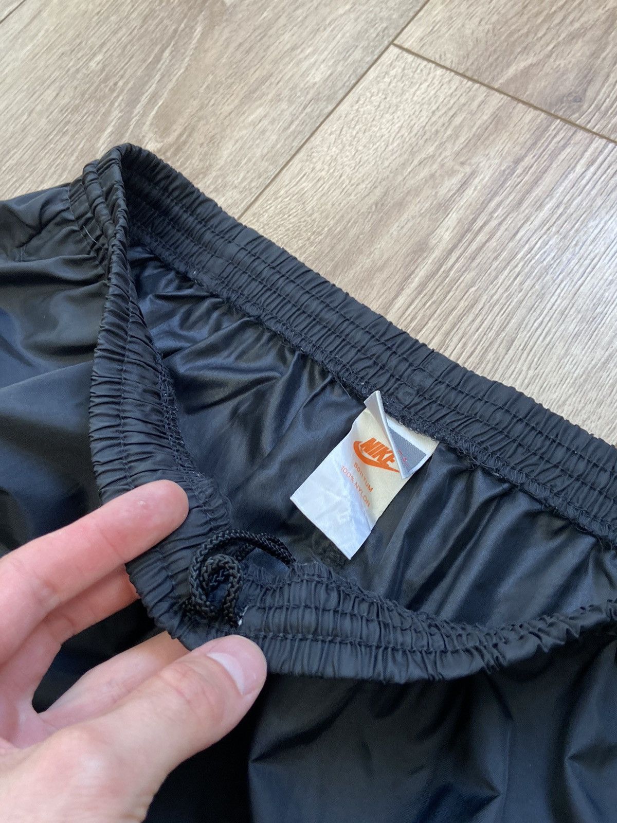 Nike Nike Vintage Nylon Pants 90’s Size US 34 / EU 50 - 9 Thumbnail