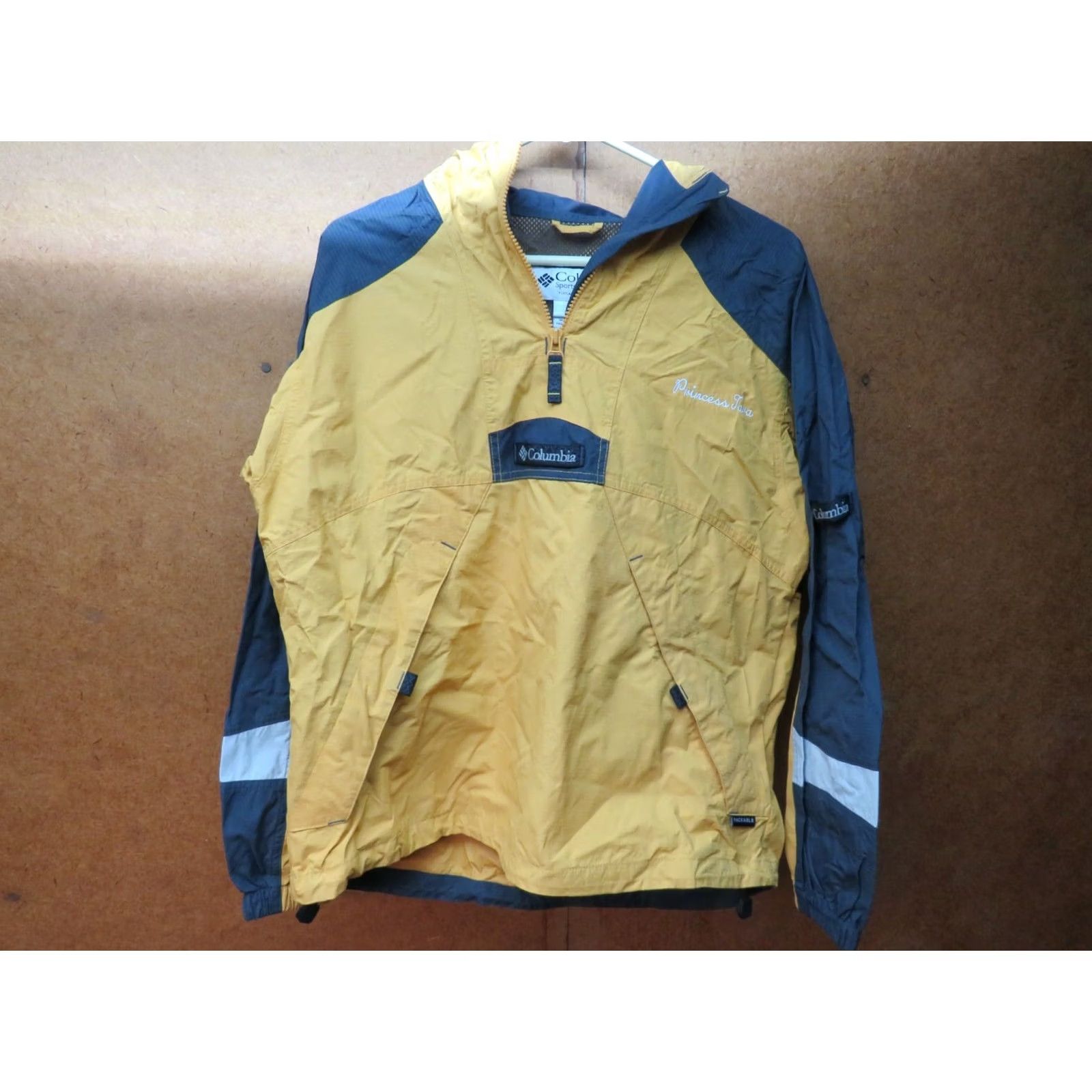 Vintage Columbia Windbreaker Jacket Ladies L Yellow 1/4 Zip Zipper Geometric Princess Casual NYLON Outer Shell Vintage No Size L / US 10 / IT 46 - 2 Thumbnail