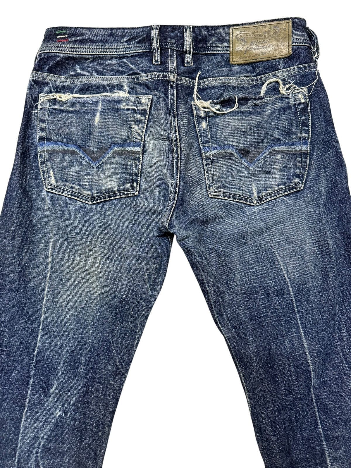 Diesel Flared Jeans Vintage Diesel Zatiny Distressed Boot Cut Denim Size US 30 / EU 46 - 20 Thumbnail