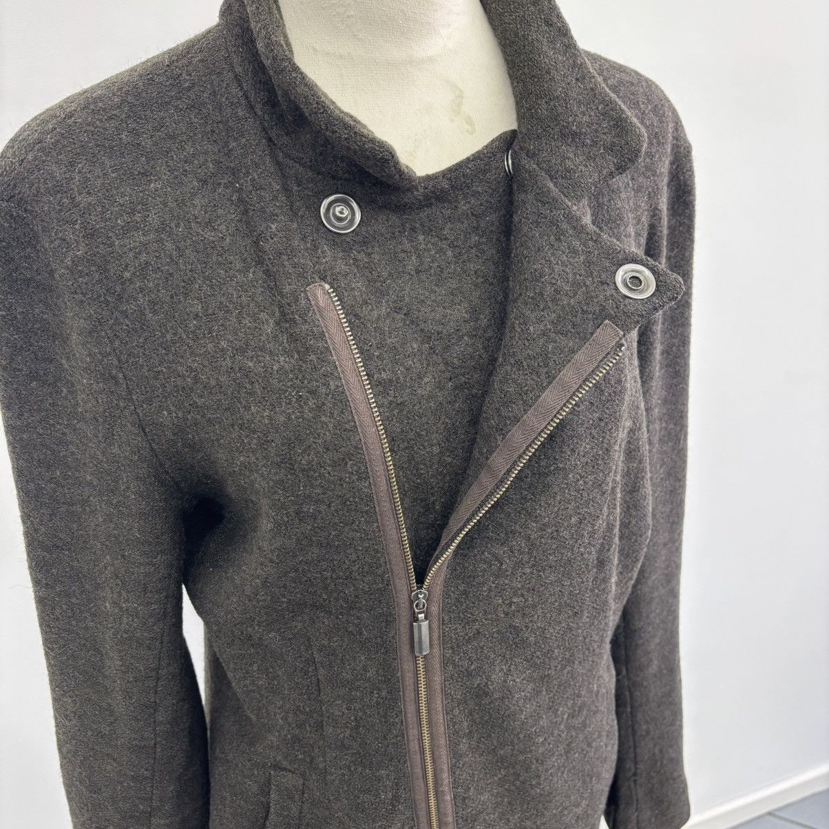 Emporio Armani Asymmetric Zip Wool Jacket Size US L / EU 52-54 / 3 - 3 Thumbnail