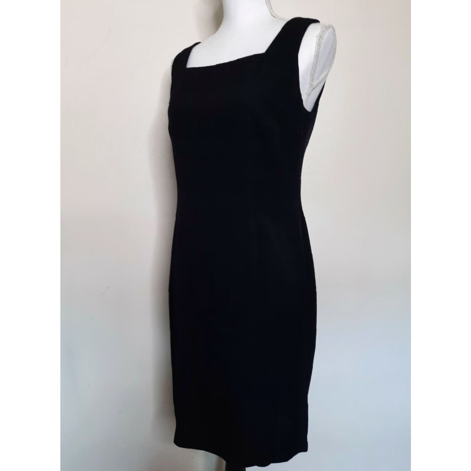 Vintage VIRGO Vintage Little Black Sleeveless Dress Pencil Dress Size 6 Rayon USA Square Neck Womens Sleeveless 90s Casual Knee Length Size M / US 6-8 / IT 42-44 - 5 Thumbnail