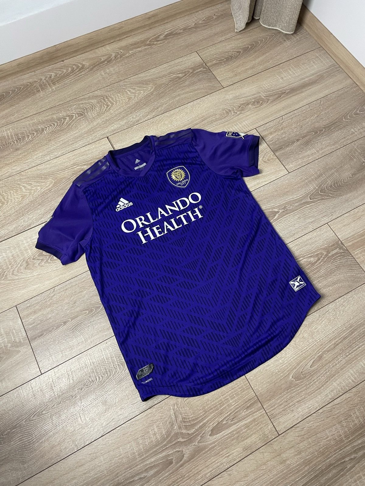 Adidas MLS ADIDAS ORLANDO CITY 19/20 HOME SOCCER JERSEY Mens L Size US L / EU 52-54 / 3 - 3 Thumbnail