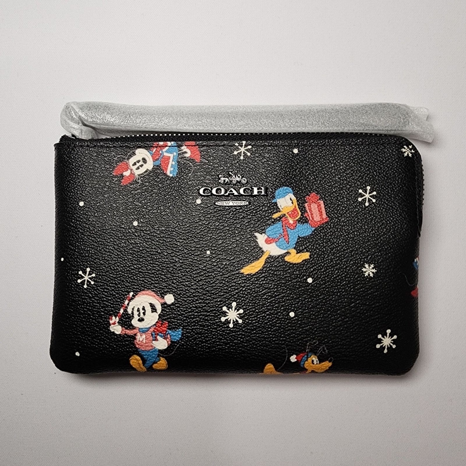Coach NWT Coach CN031 Disney Corner Zip Wristlet Holiday Friends Size ONE SIZE - 1 Thumbnail