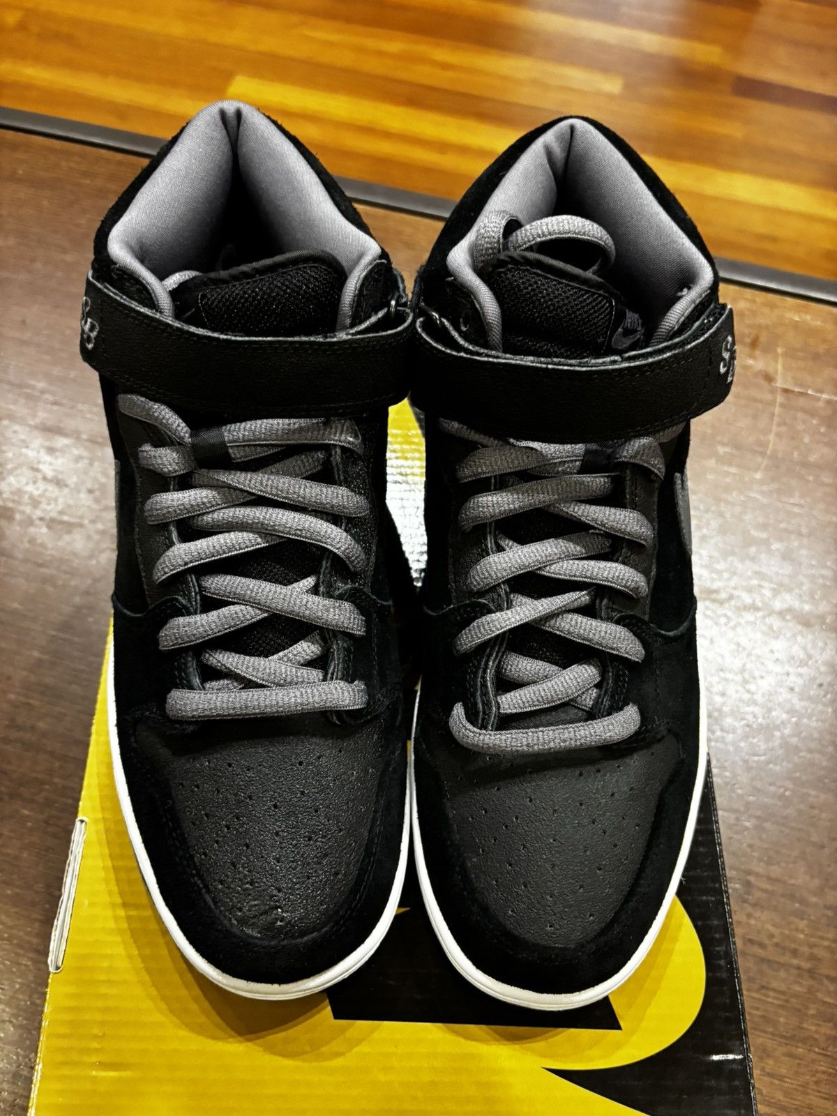 Nike Nike Dunk SB Mid ‘ISO Orange Label Black Dark Grey’ Size US 10.5 / EU 43-44 - 4 Thumbnail