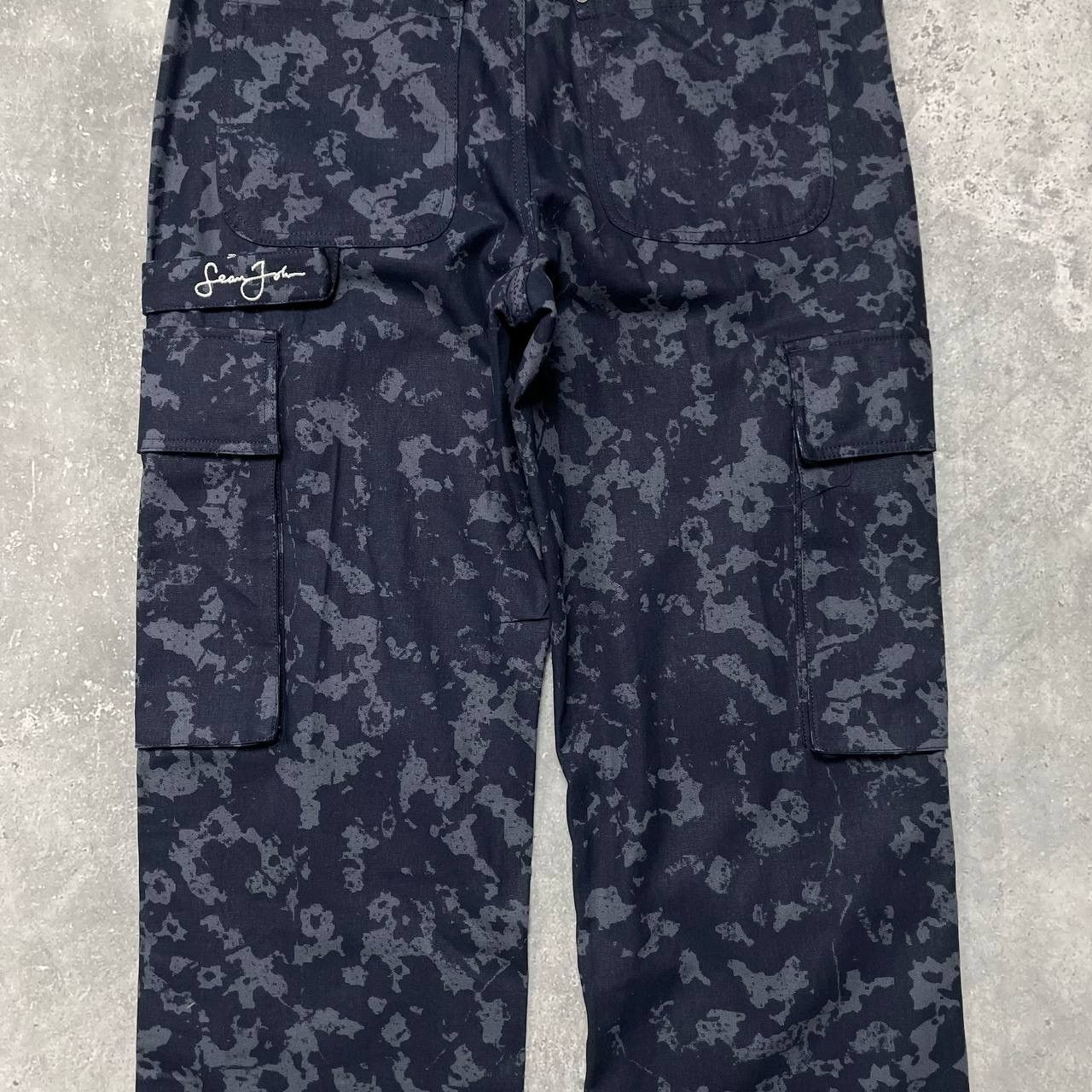 Sean John Sean John Script Logo Floral Camouflage Cargo Knee Pants Size US 32 / EU 48 - 21 Thumbnail
