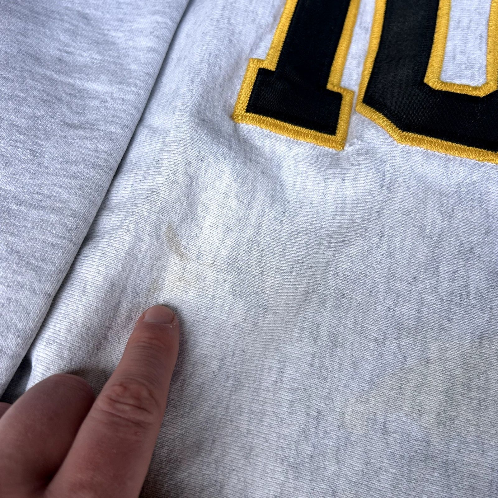 Vintage Vintage Iowa University Crewneck XL Stained Size US XL / EU 56 / 4 - 4 Thumbnail