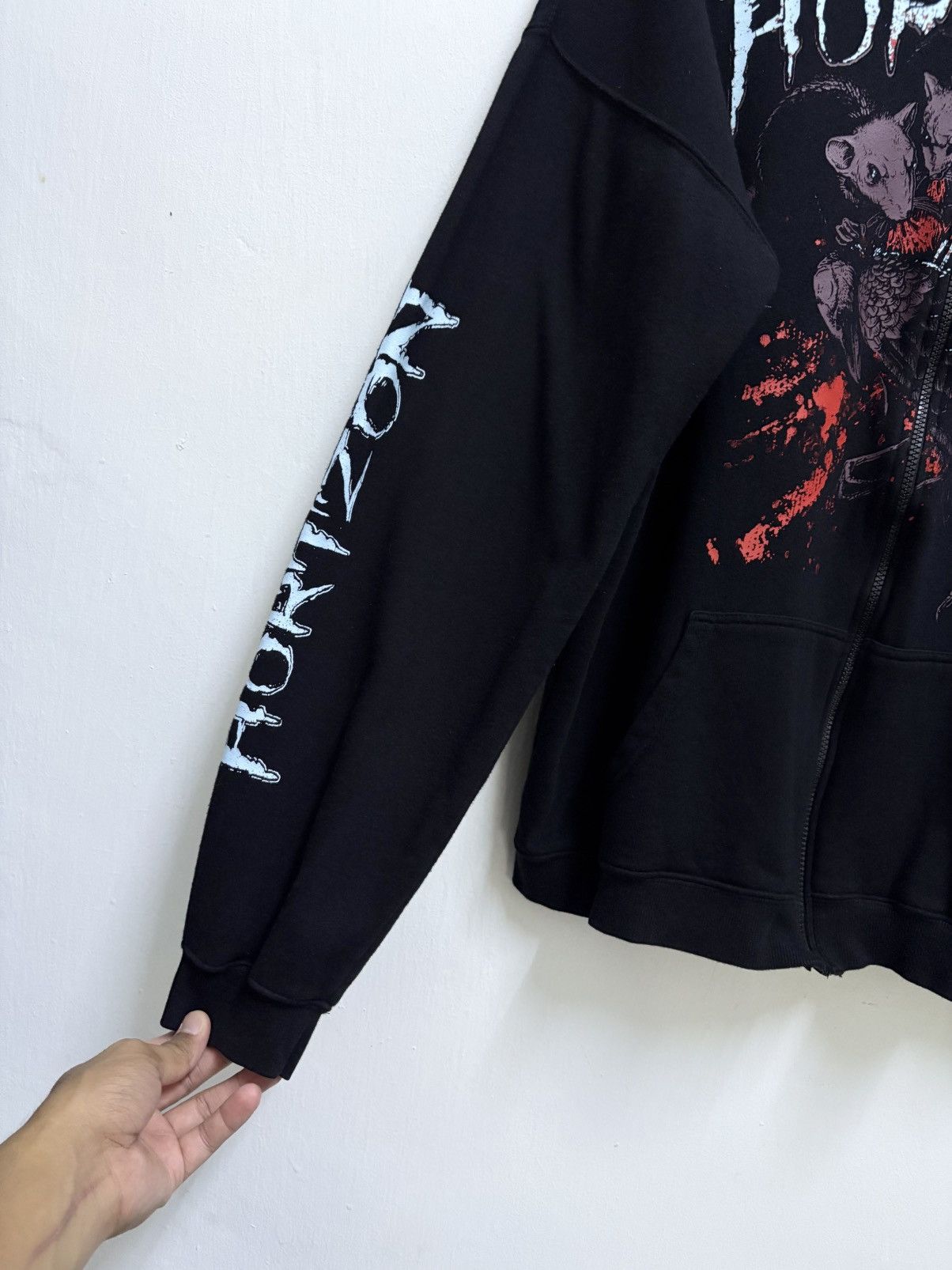 Band Tees Rare ! Bring Me The Horizon / Rats & Crow Violent Hoodie Size US XL / EU 56 / 4 - 9 Thumbnail